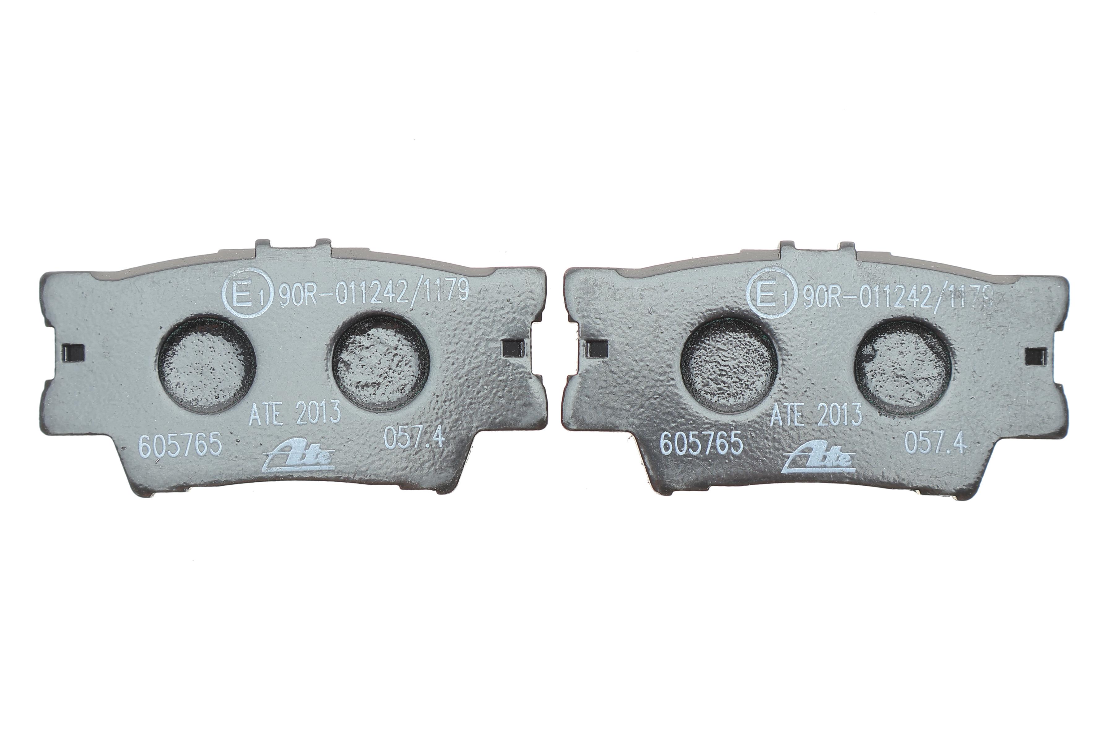 Колодки гальмівні (задні) Toyota Camry/Rav4/Lexus ES 06- (Akebono)