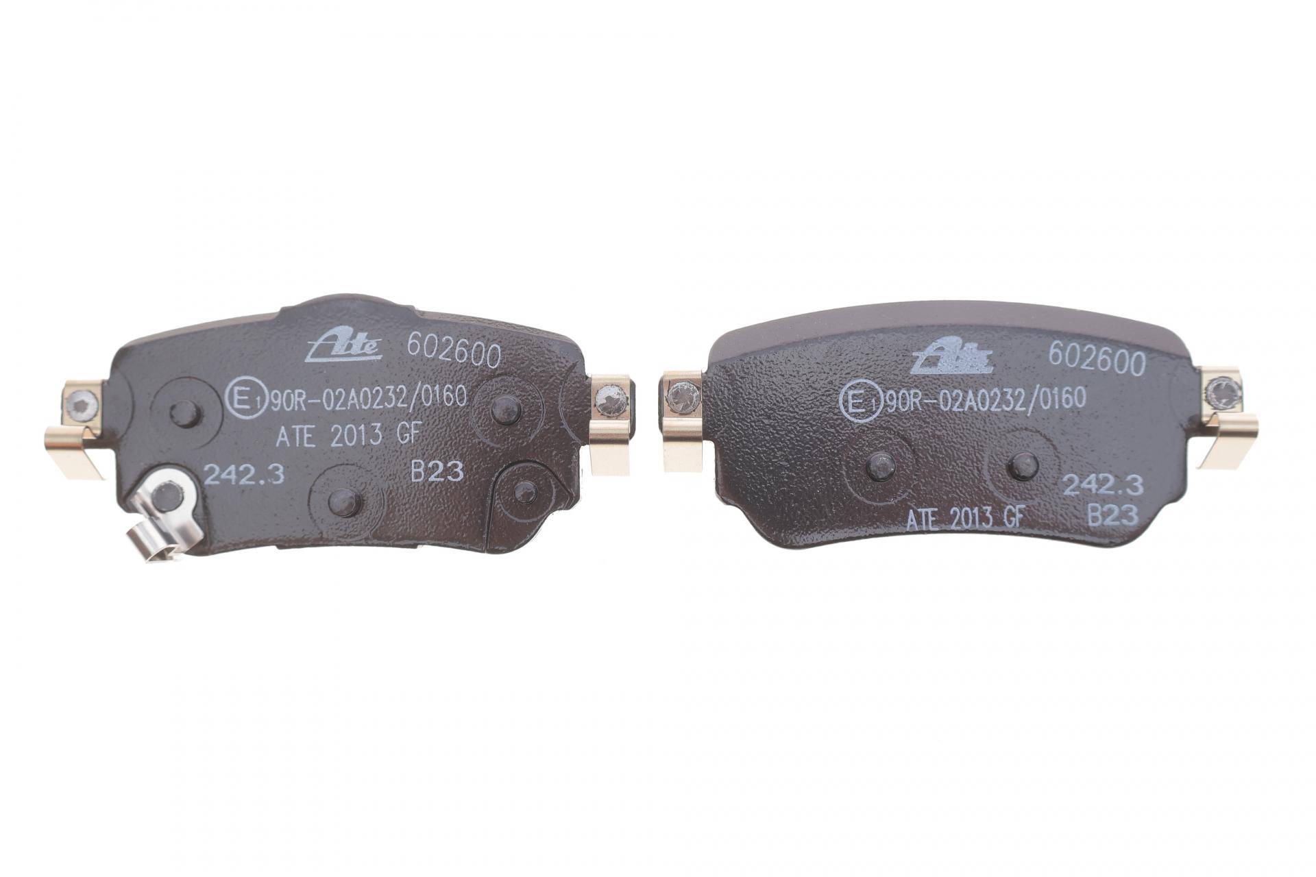 Колодки гальмівні (задні) Nissan Leaf 17-/Qashqai/X-trail 13-/Renault Kadjar 15-/Koleos 16- (TRW)