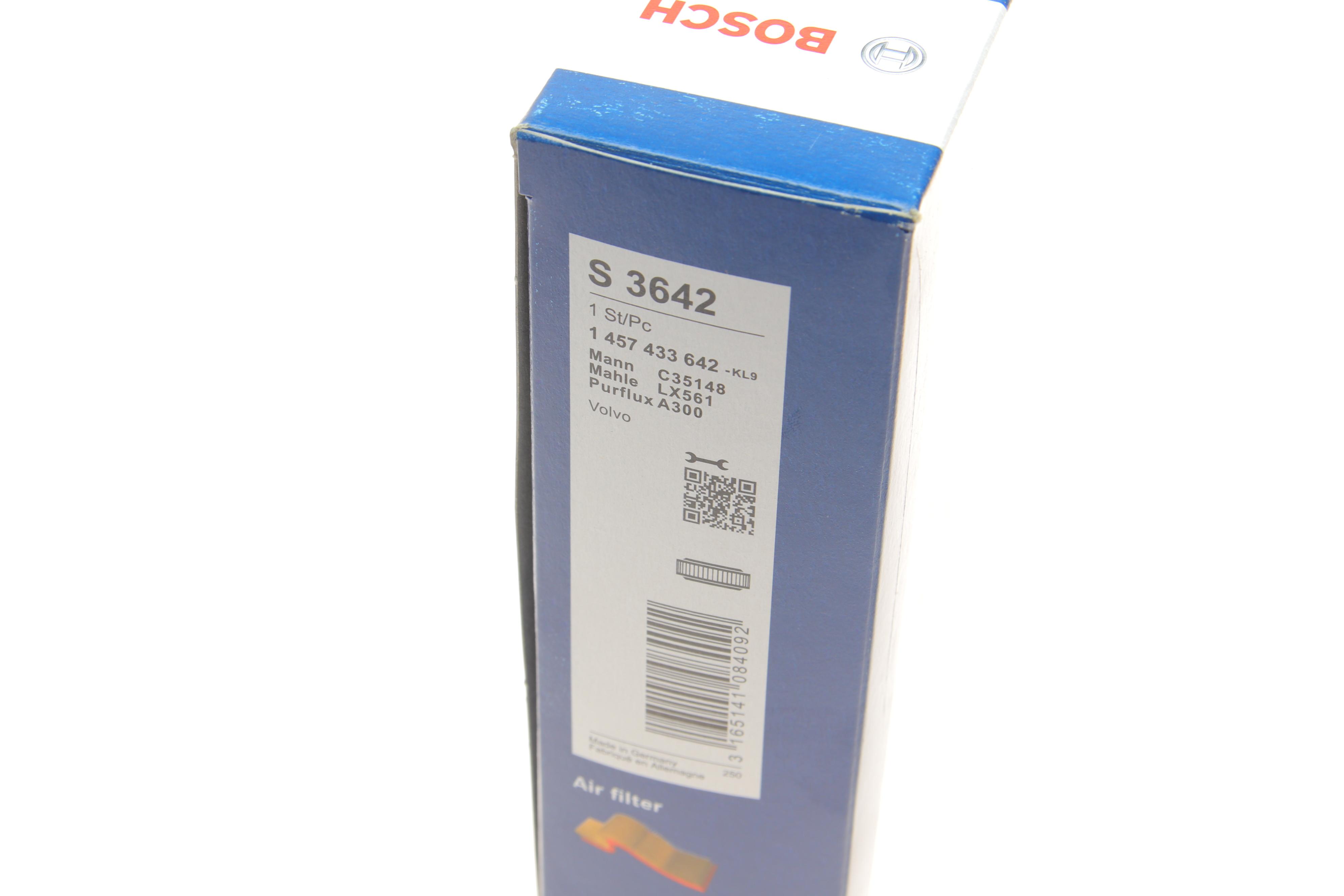 Фільтр повітряний Volvo 850/ C70/ V70 91-02