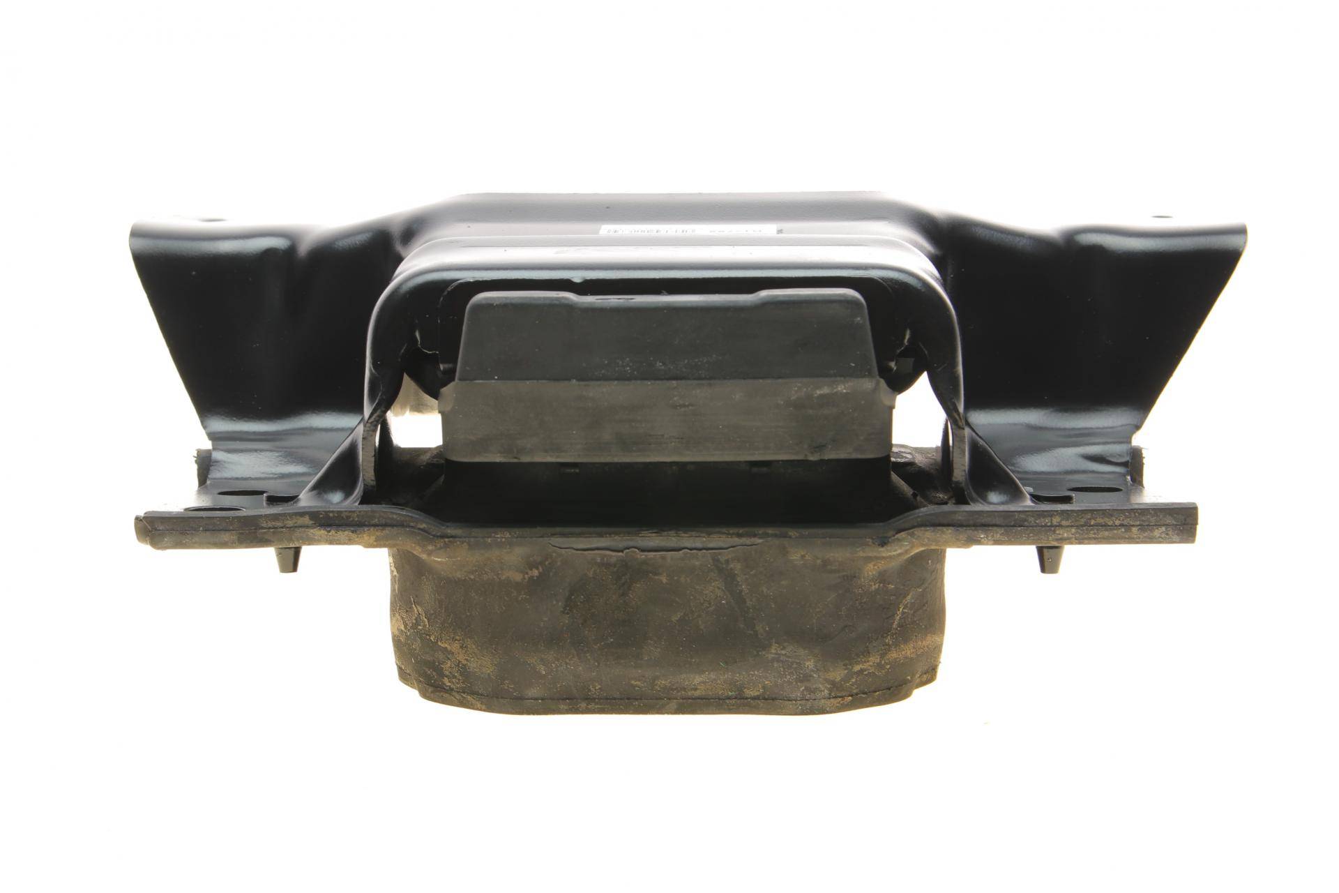 Подушка двигуна VW Passat 2.0TDI 14-