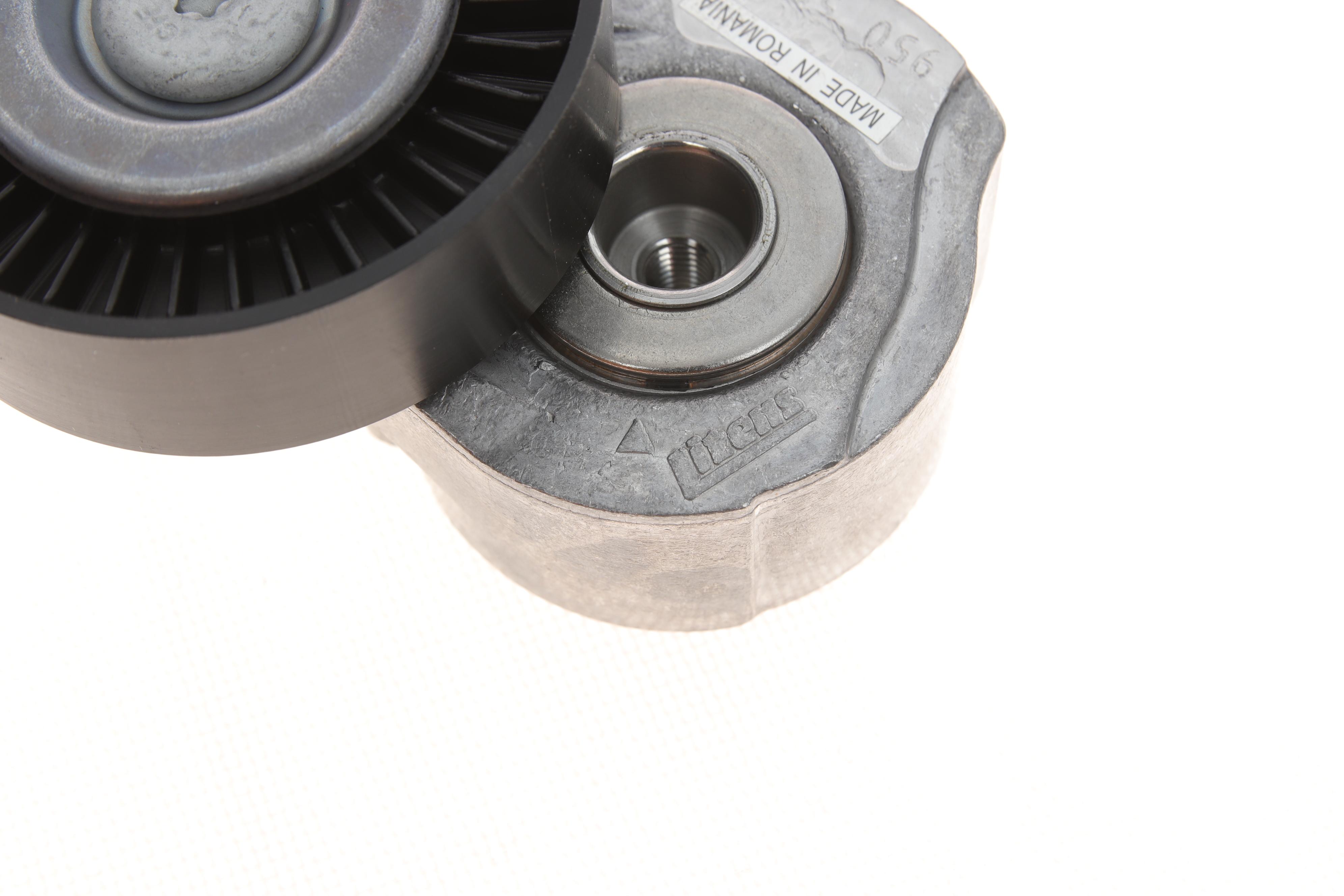 Натяжитель ремня генератора Land Rover Freelander 3.2i 06-14