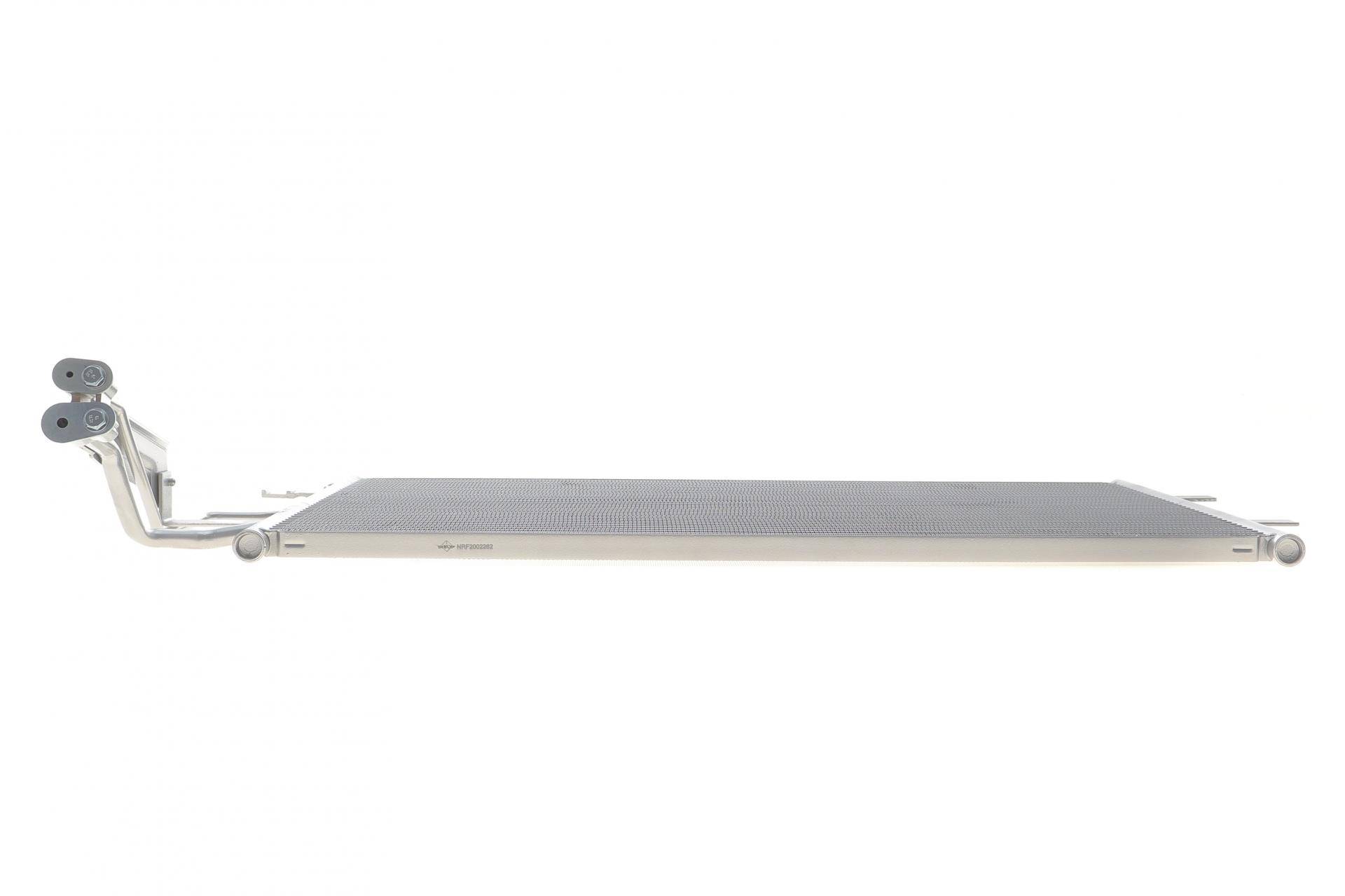 Радіатор кондиціонера Mazda 3 04-09