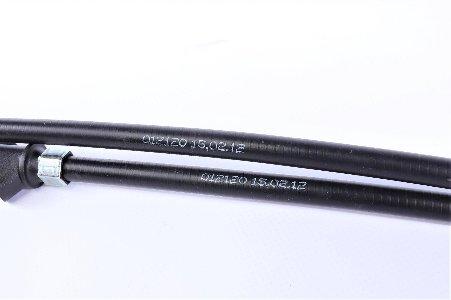 Трос ручника (задній) Ford Focus II 04-12 (1450/1338+1500/1388)