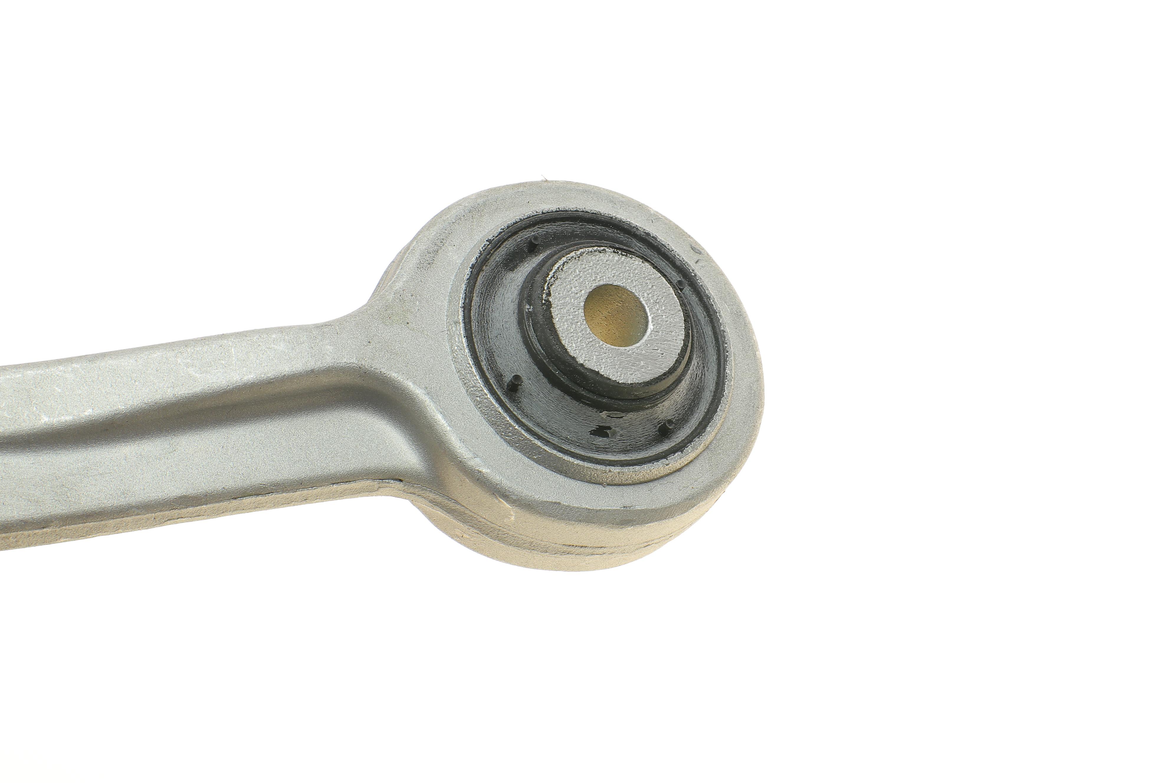 Важіль підвіски (передній/зверху/ззаду) (R) Audi A4/A5/Q5 07-