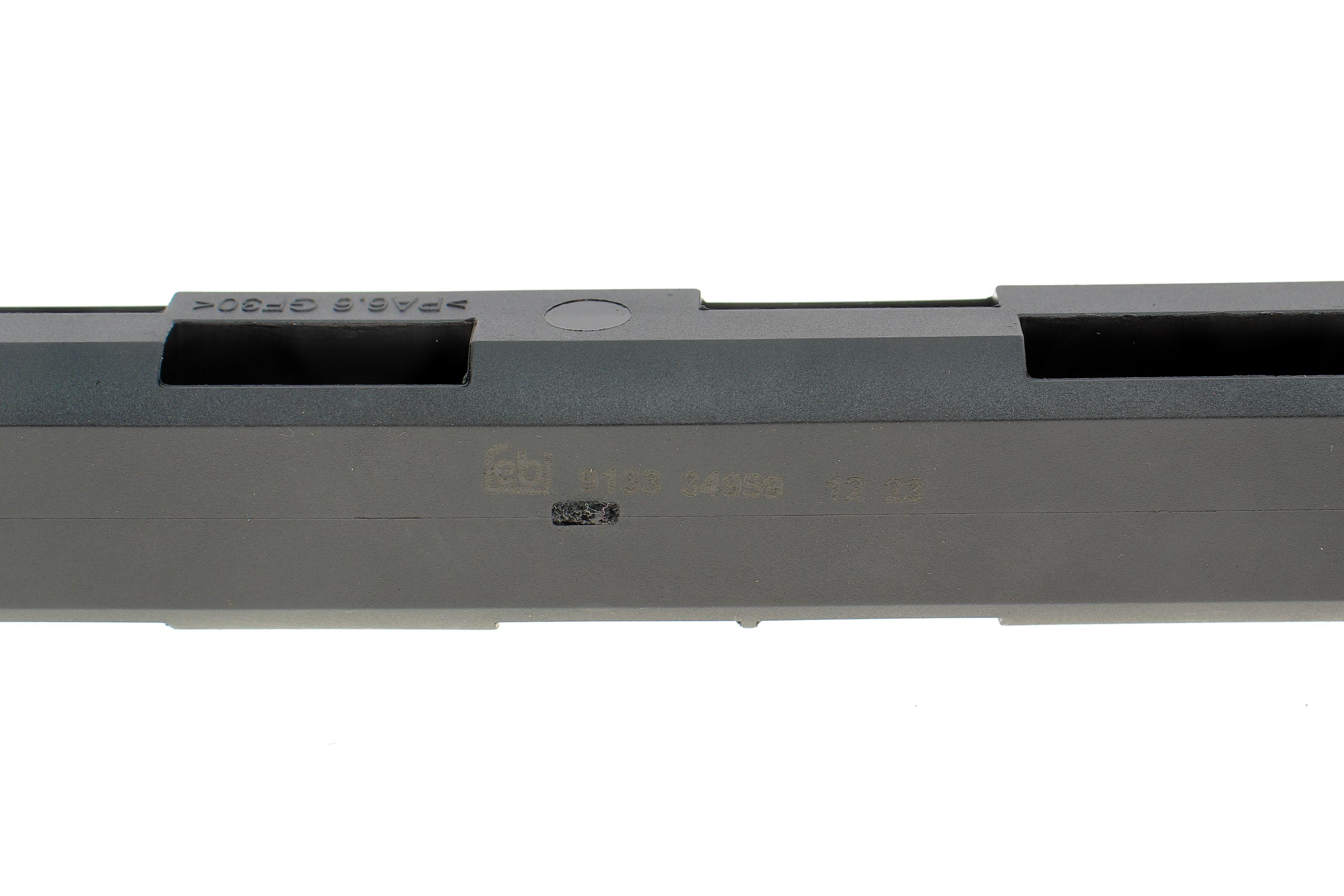 Тяга стабілізатора (переднього) Opel Astra J 09- (пластик)