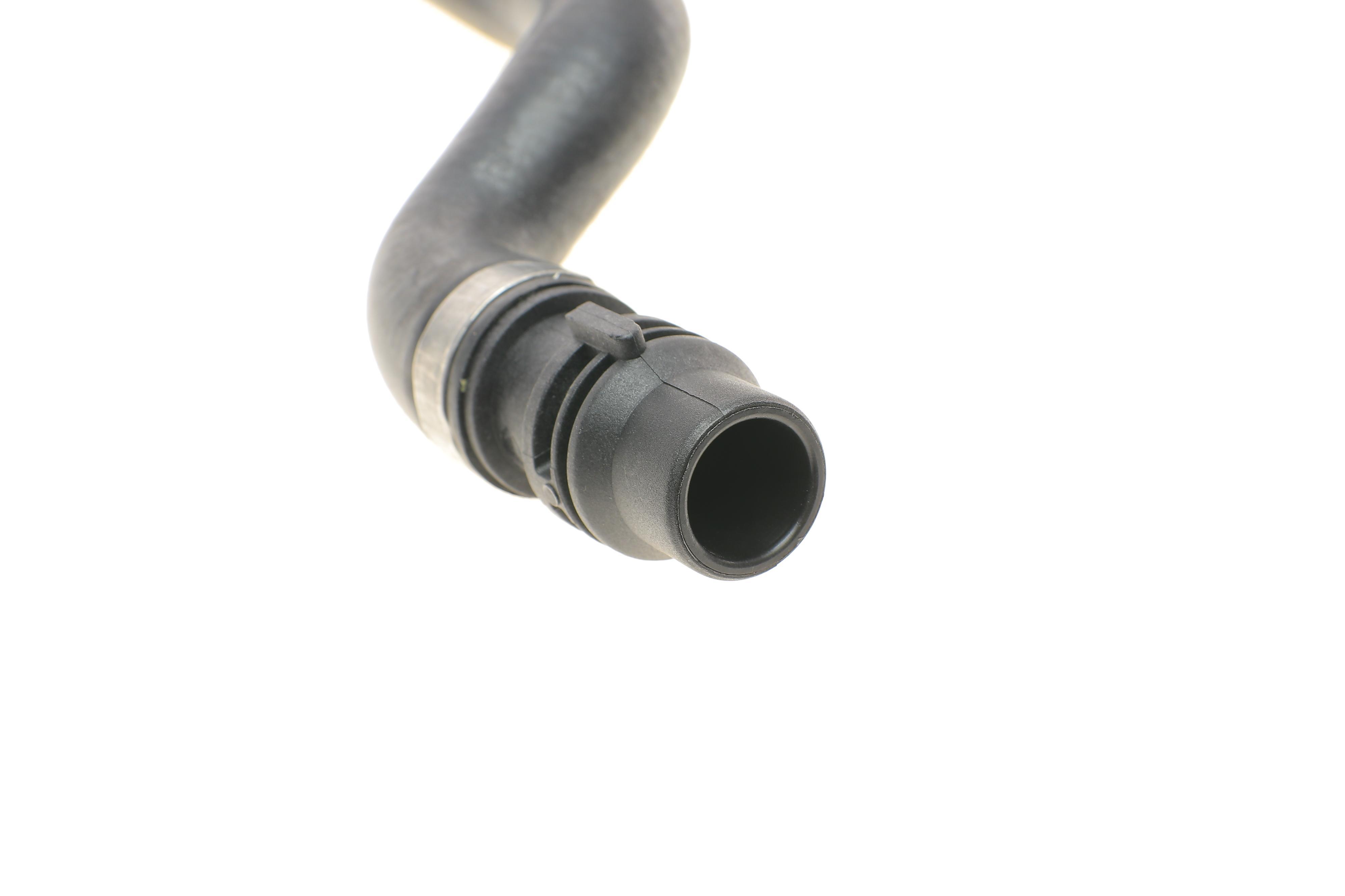 Патрубок радиатора (верхний) BMW 5 (E60/E61) 04-10 (к-кт в сборе)