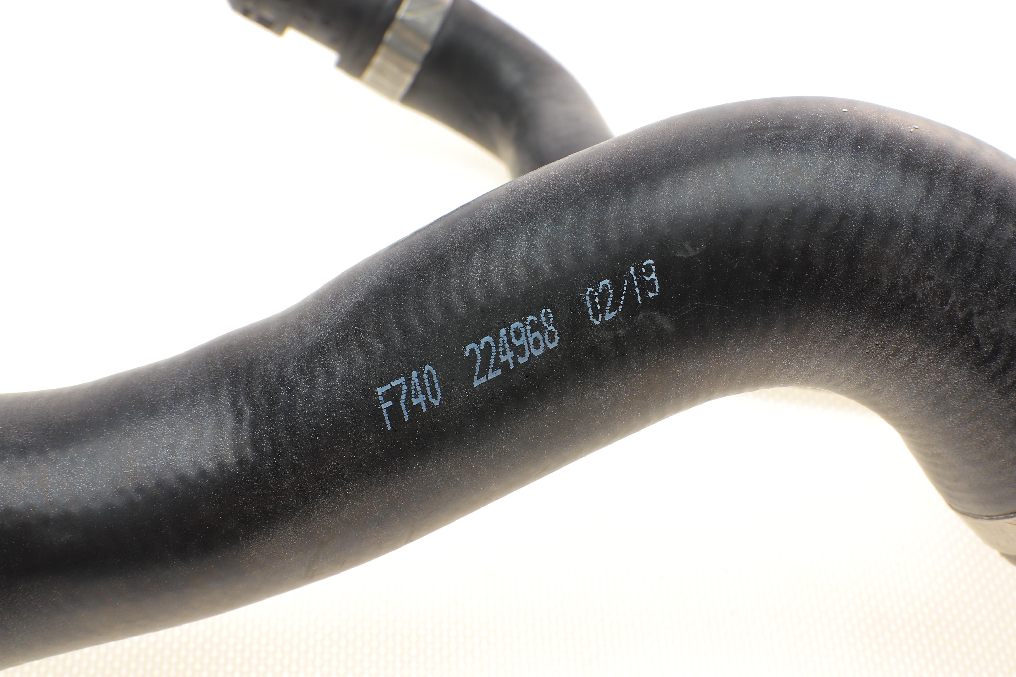 Патрубок радиатора (верхний) BMW 5 (E60/E61) 04-10 (к-кт в сборе)