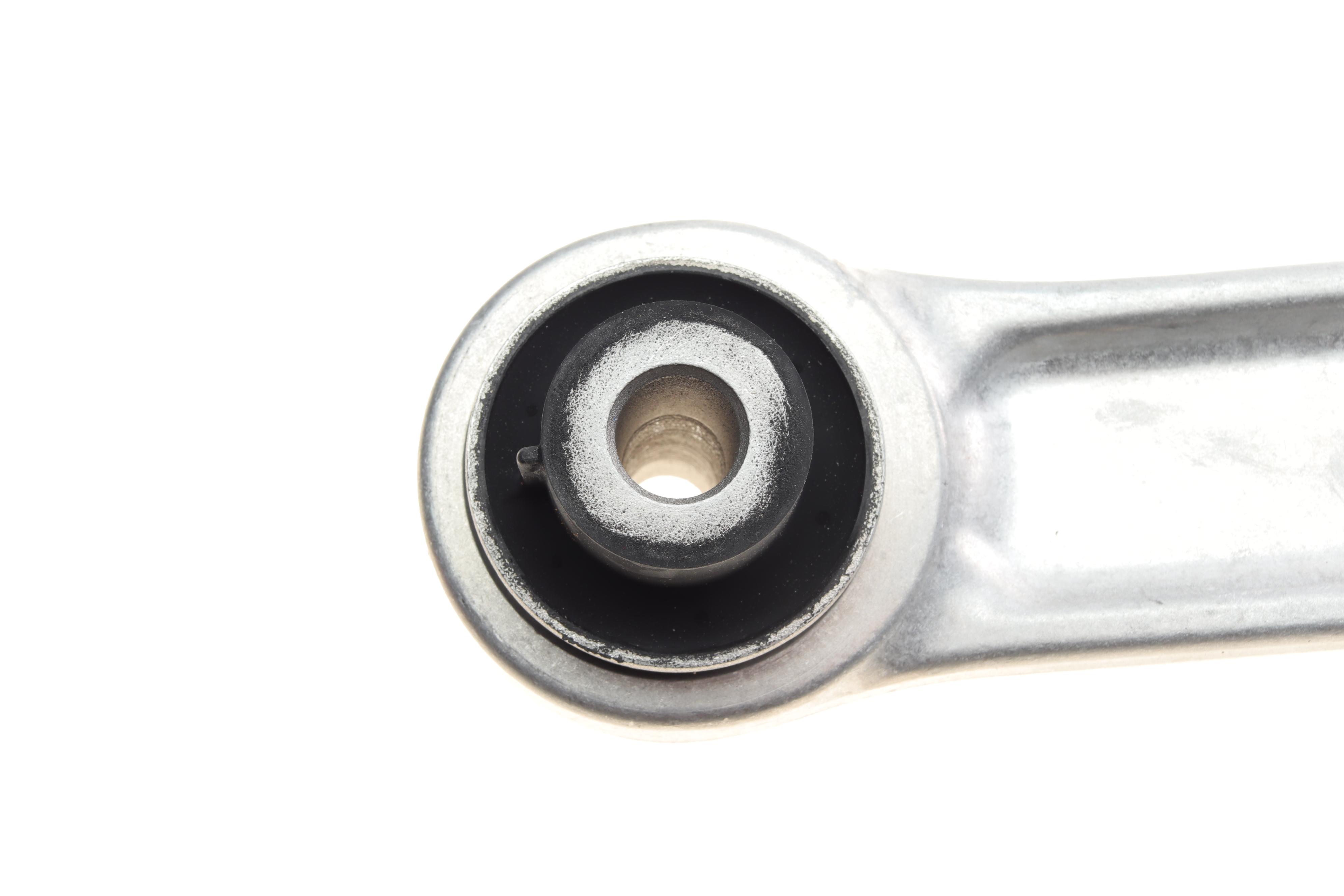 Важіль підвіски (передній/знизу/ззаду) (L) BMW 5 (F10/F11)/6 (F12/F13) 2.0-4.4 09-