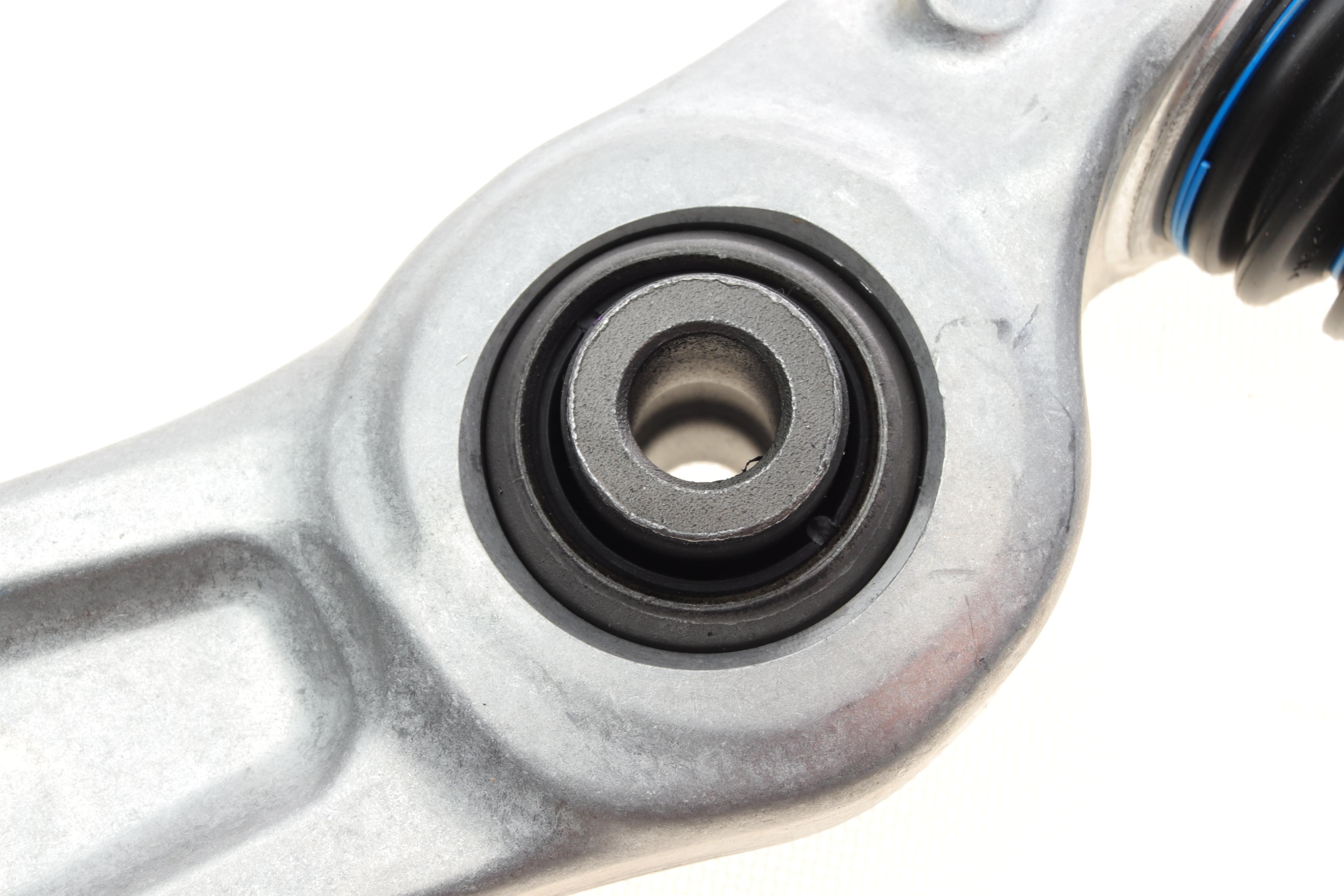 Важіль підвіски (передній/знизу/ззаду) (L) BMW 5 (F10/F11)/6 (F12/F13) 2.0-4.4 09-