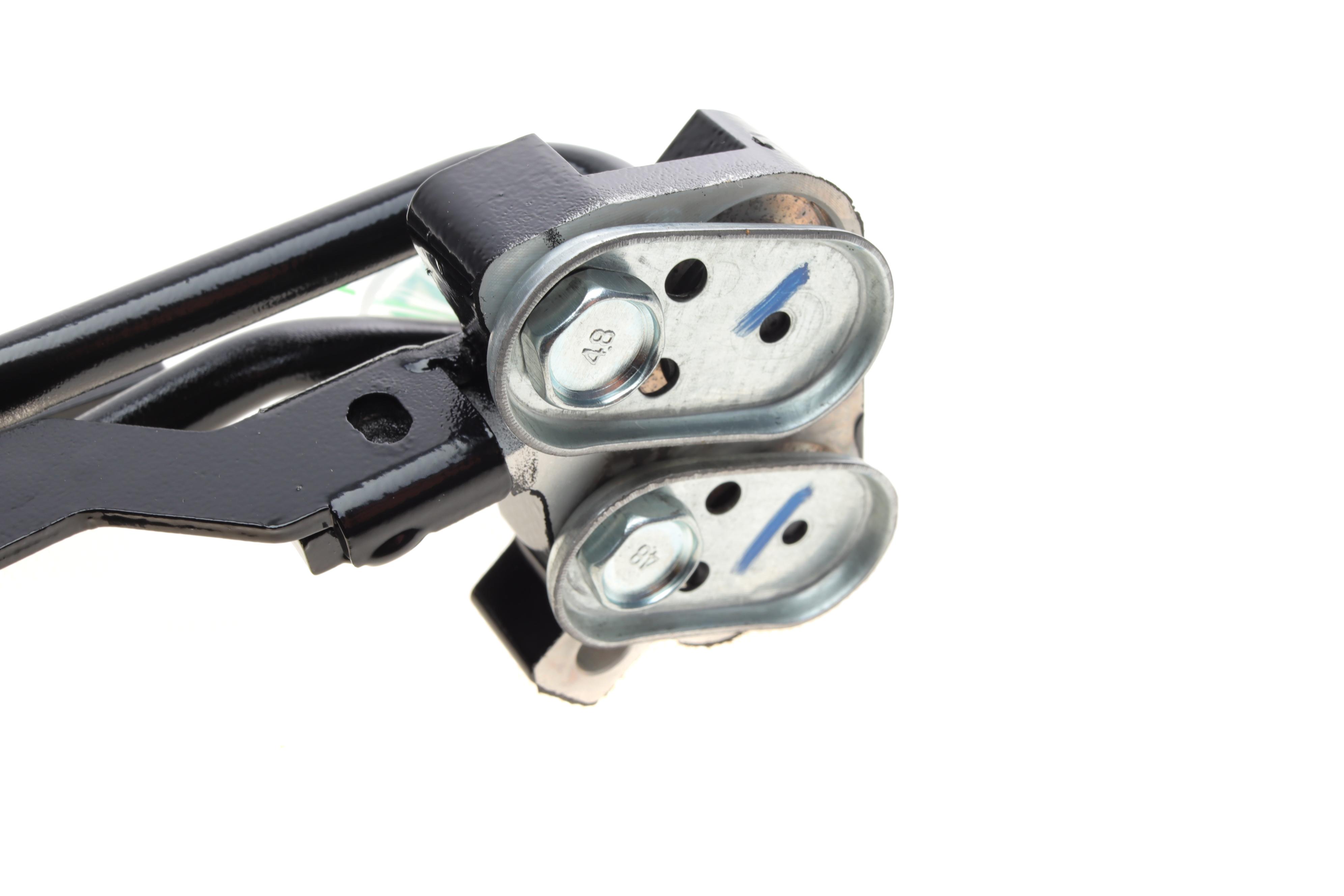 Радіатор кондиціонера Volvo C30/C70/S40/V50 1.6-2.0 04-12