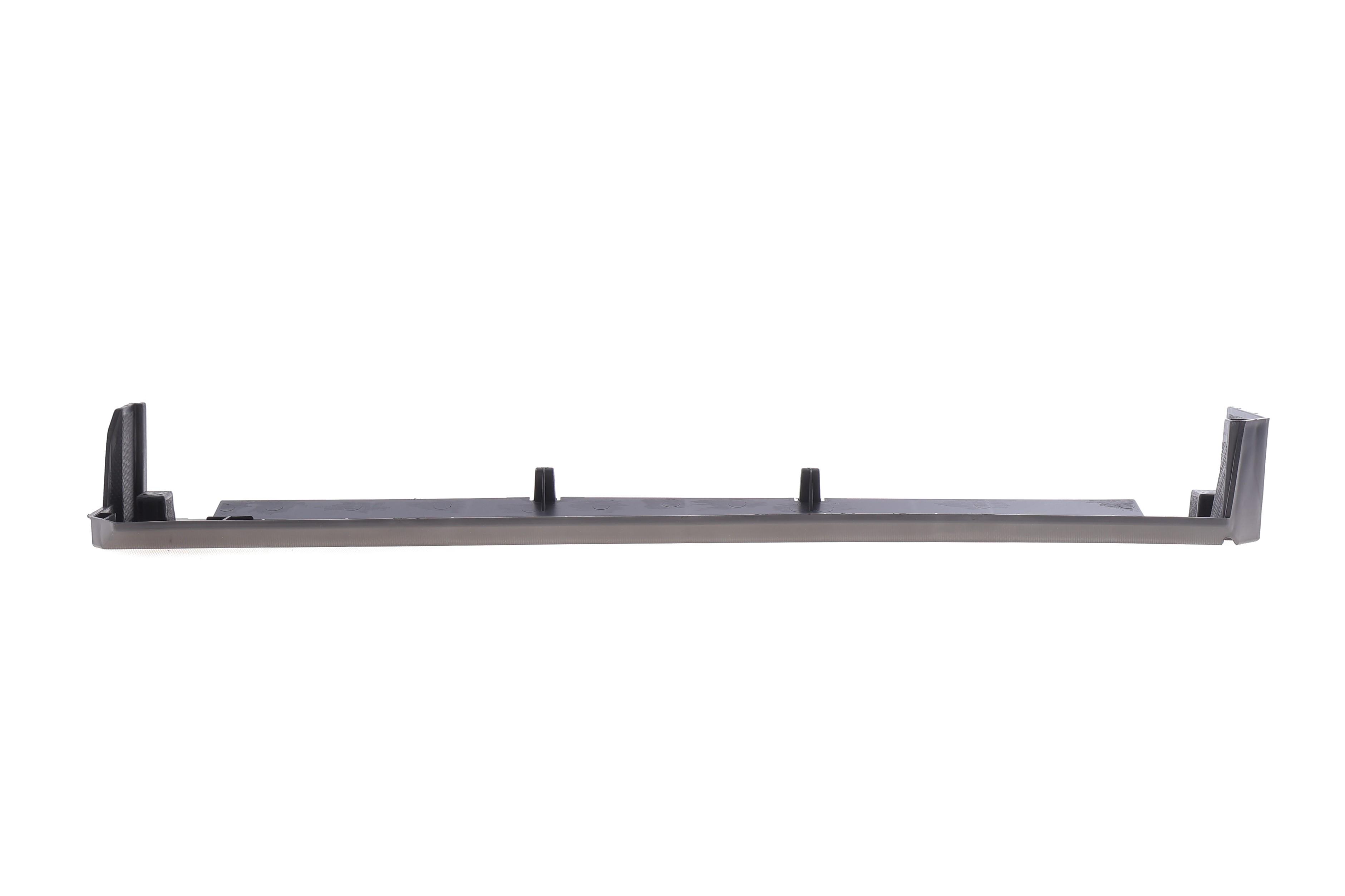 Накладка радіатора охолодження (нижня) BMW 5 (G05)/X7 (G07) 17- (L)