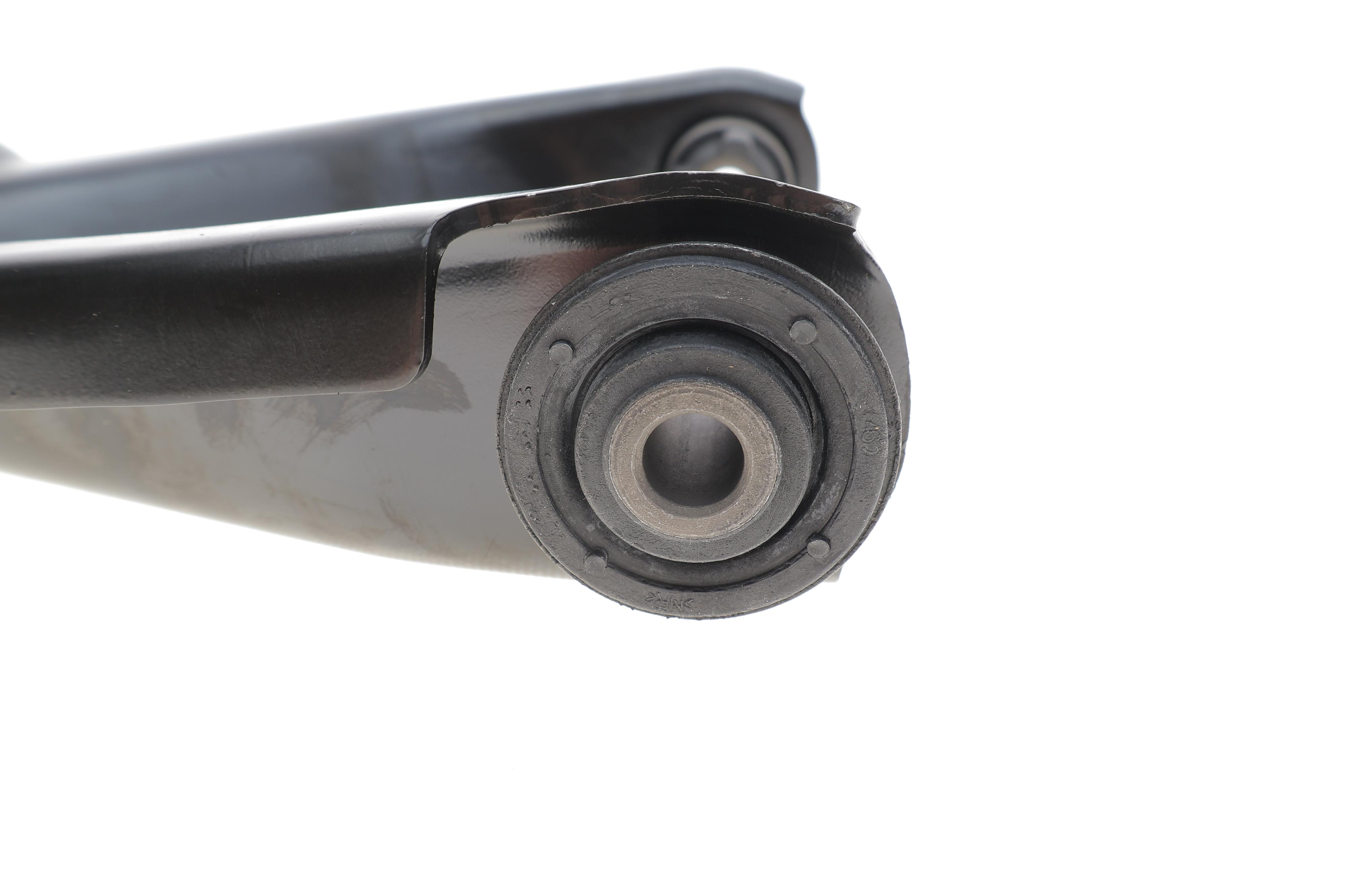 Важіль підвіски (передній/знизу) (R) Renault Logan 1.2-1.6 04-