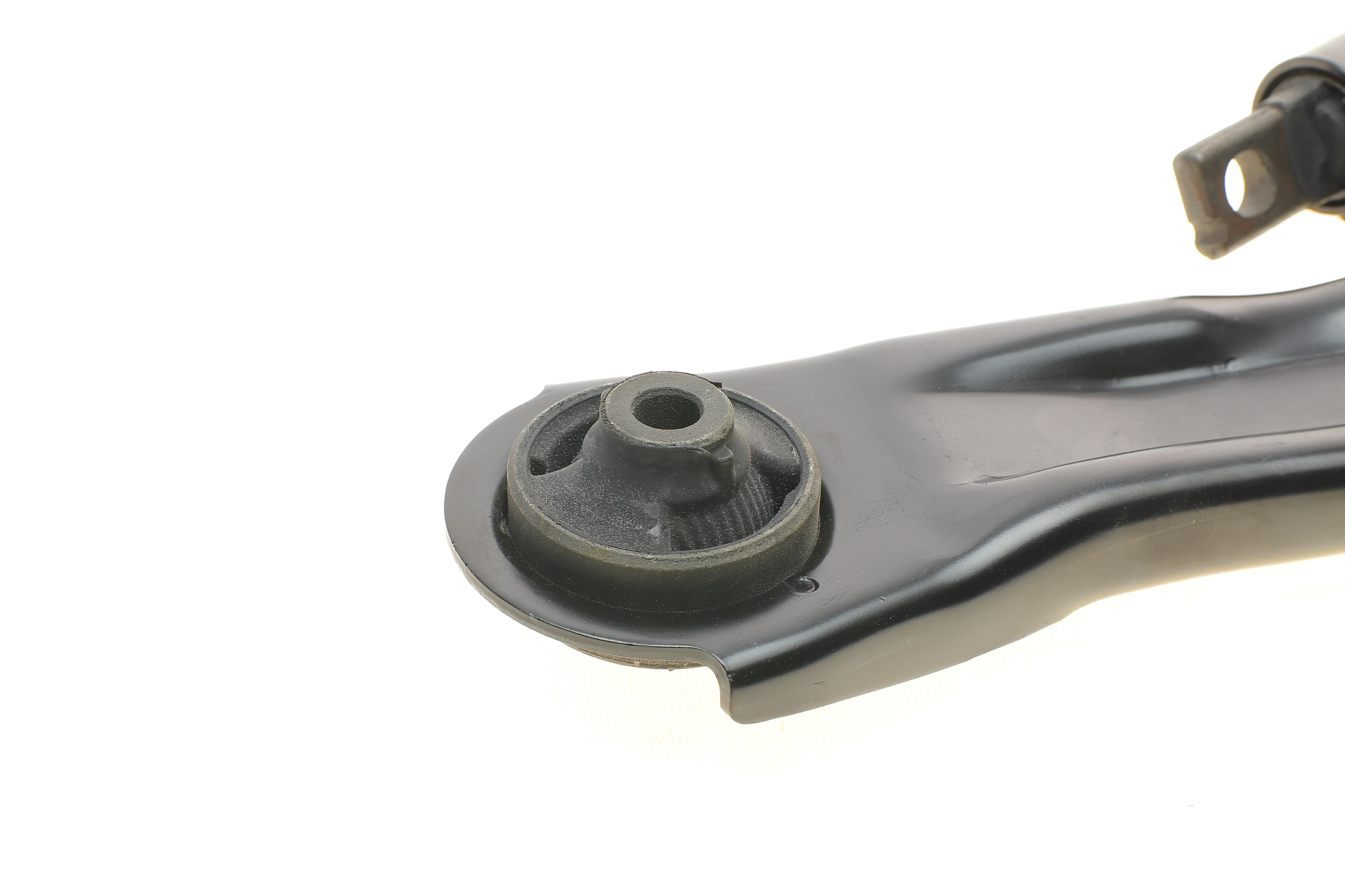 Важіль підвіски (передній/знизу) (R) Renault Koleos 08-/Nissan Qashqai/X-Trail 07-13