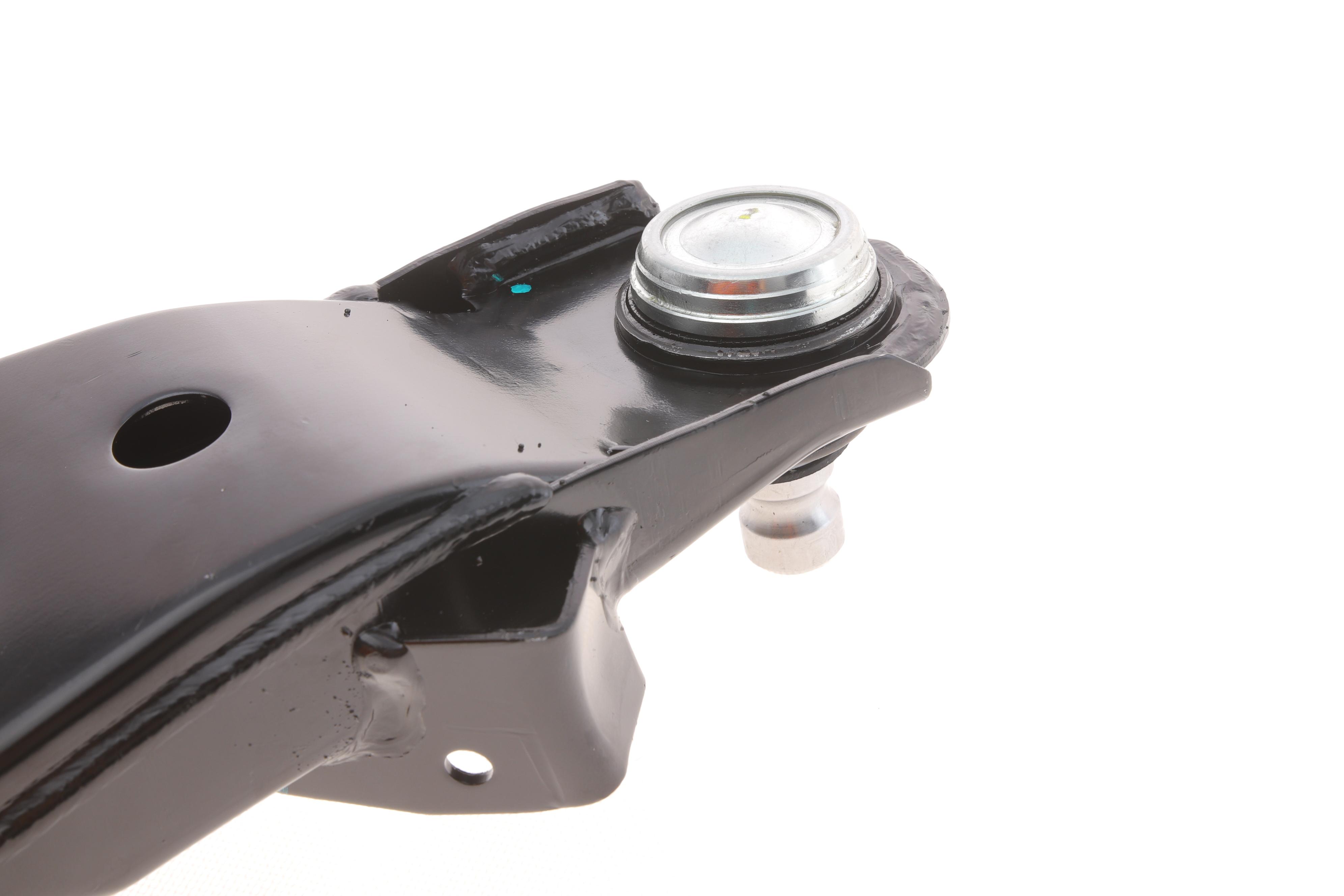 Важіль підвіски (передній/знизу) (L) Hyundai Santa Fe 06-12