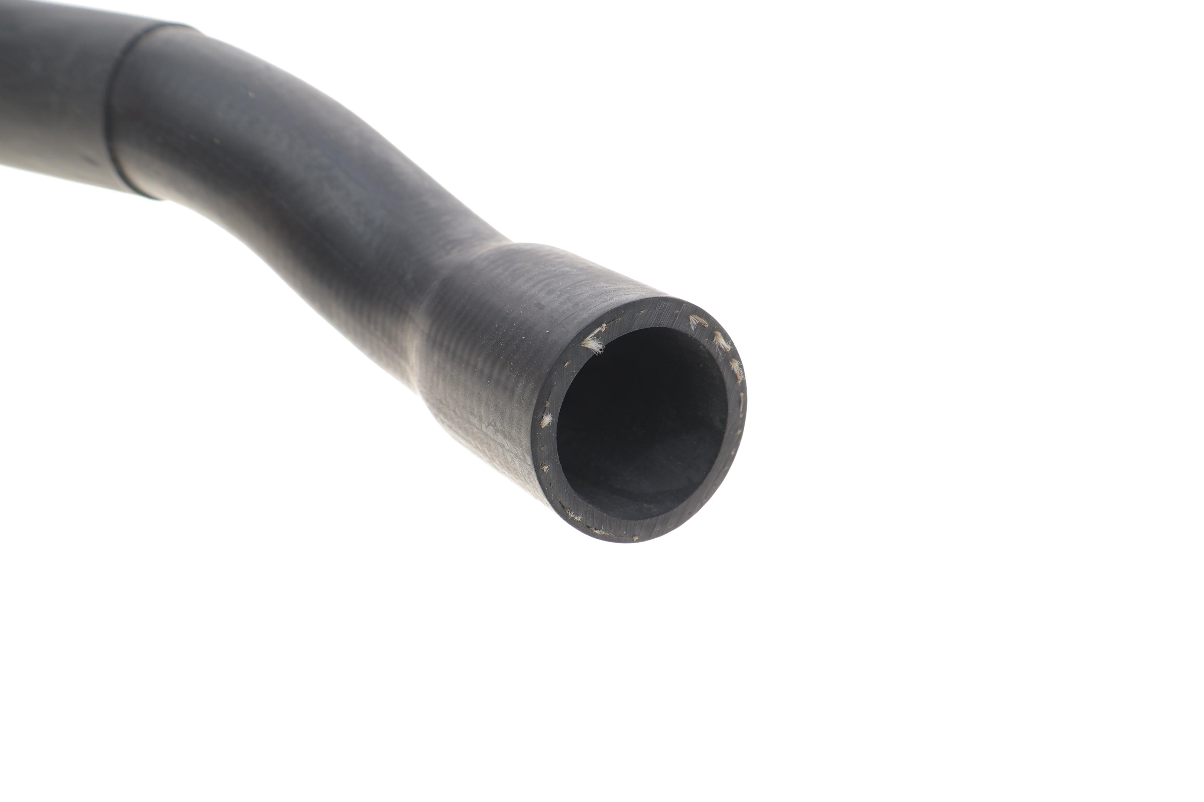 Патрубок системи охолодження VW Polo 1.2 01-10