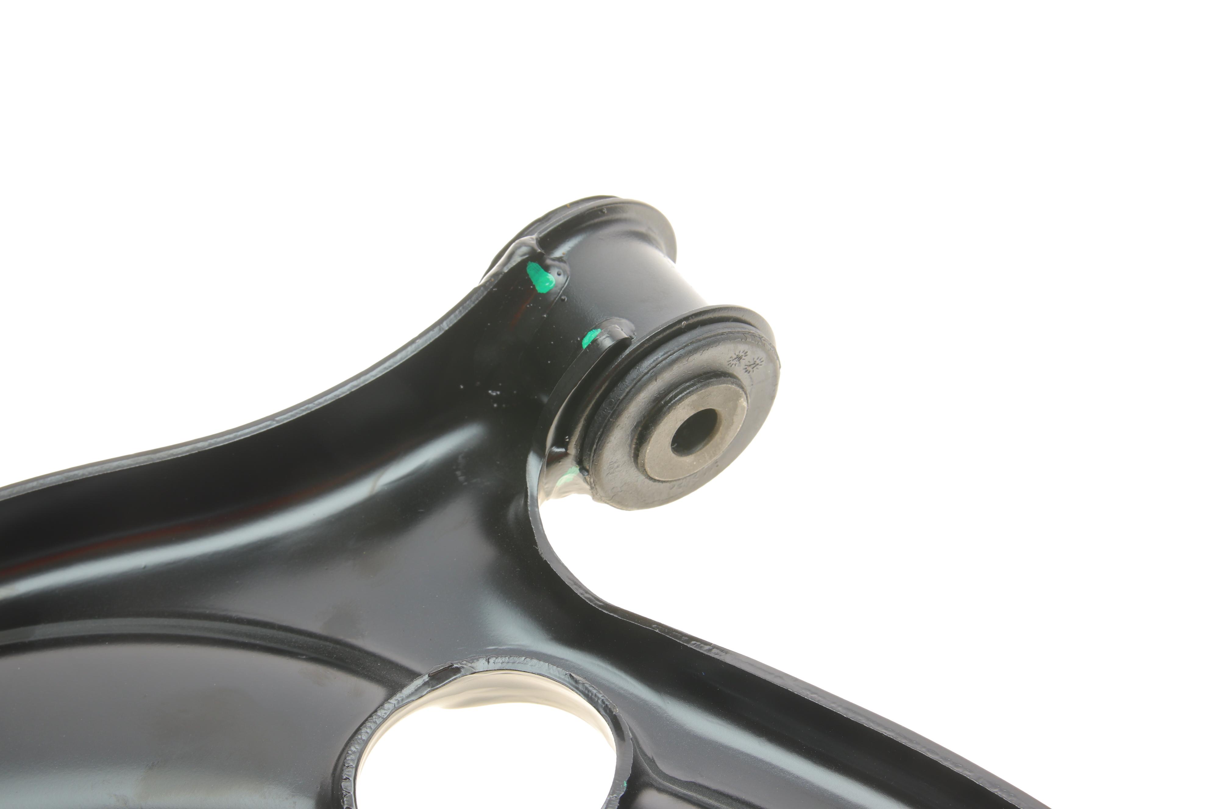 Важіль підвіски (передній/знизу) (R) Skoda Superb III/Kodiaq/Karoq/VW Passat B8/Touran/Tiguan 14-