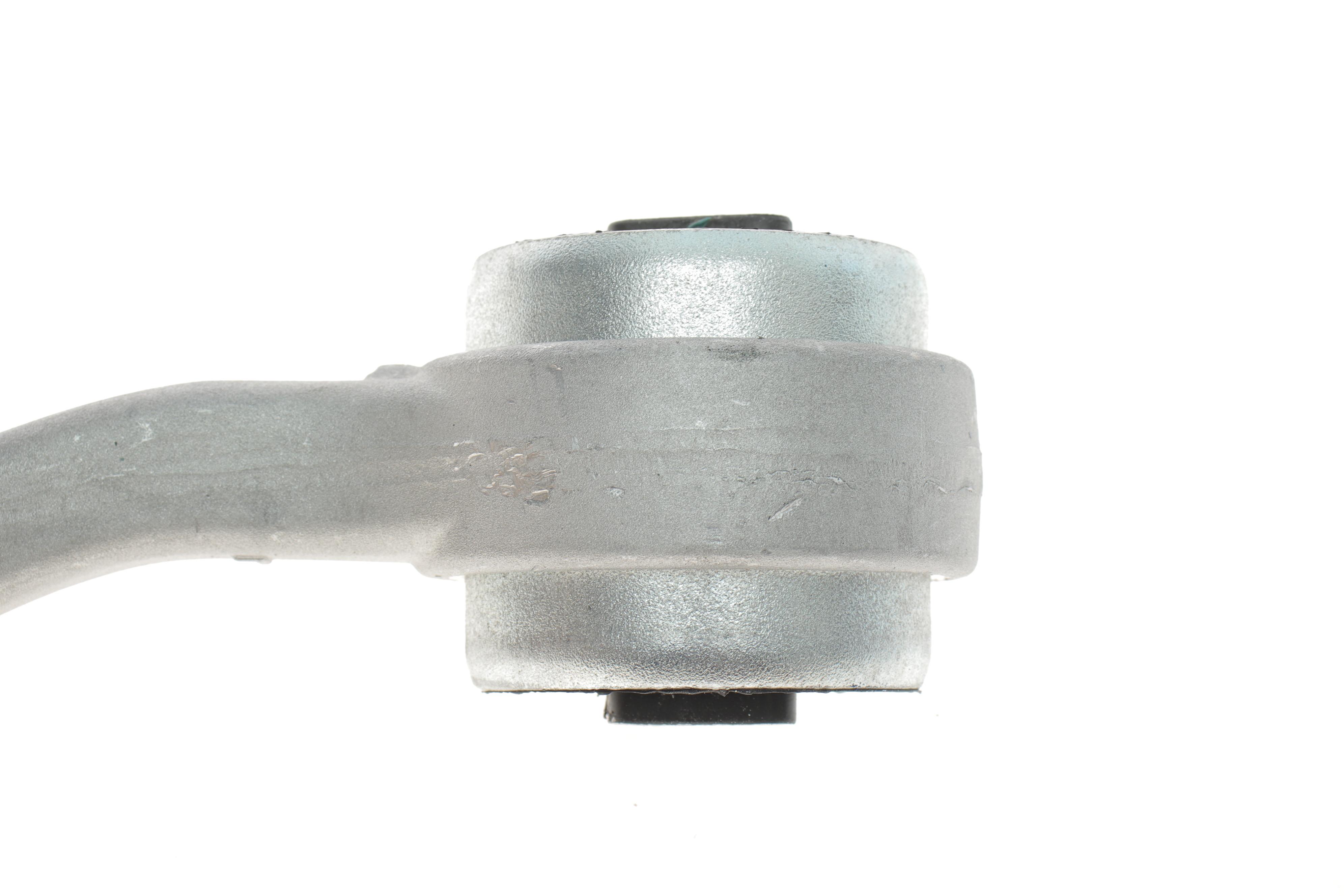 Важіль підвіски (передній/знизу/спереду) (L) BMW 5 (E60/E61) 01-