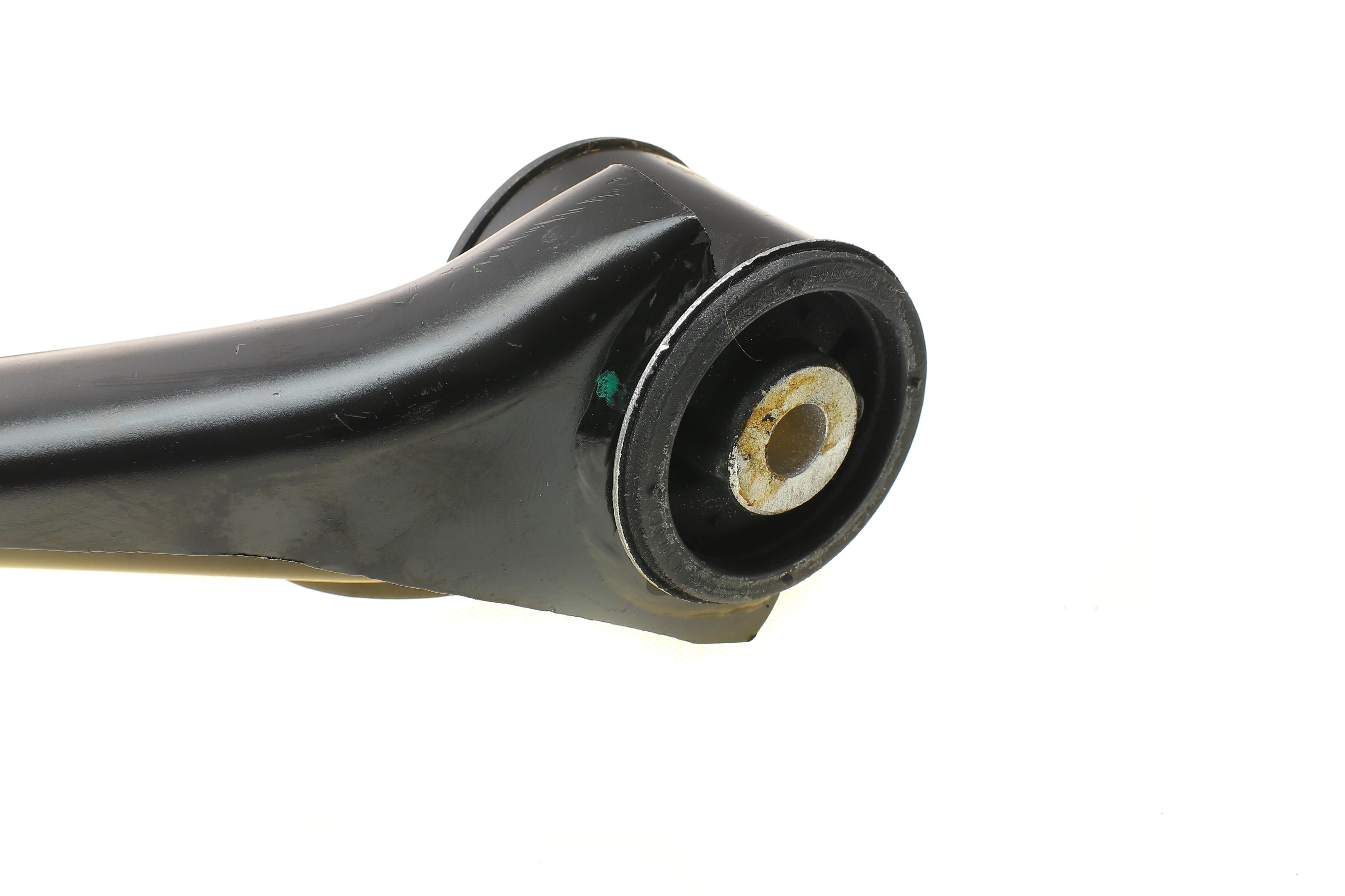 Важіль підвіски (задній/знизу) (R) Audi Q7/VW Touareg/Porsche Cayenne 02-18