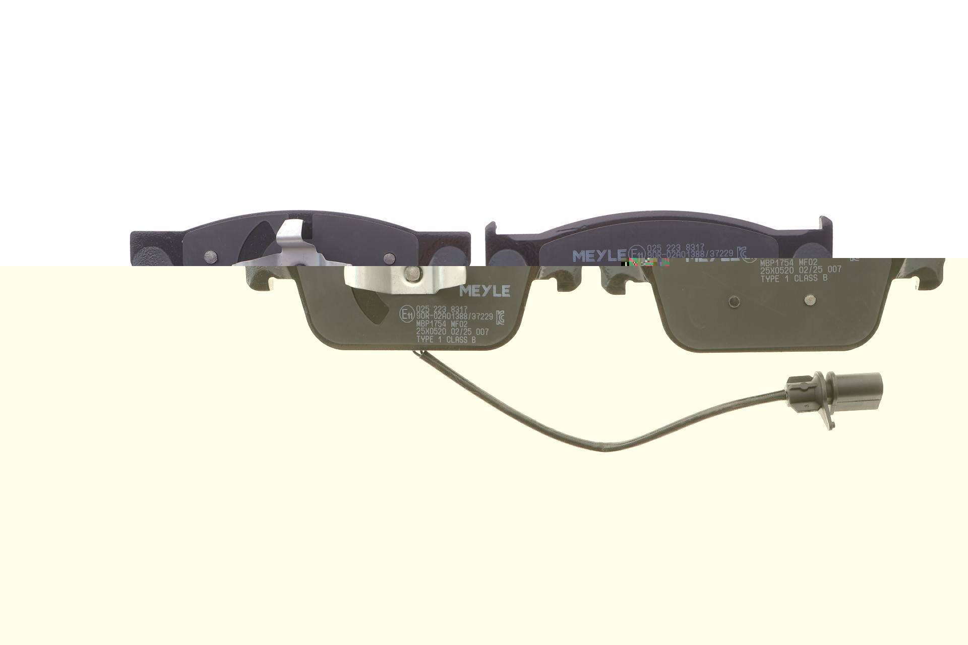 Колодки гальмівні (передні) Audi A4/A5 16- (з датчиком)