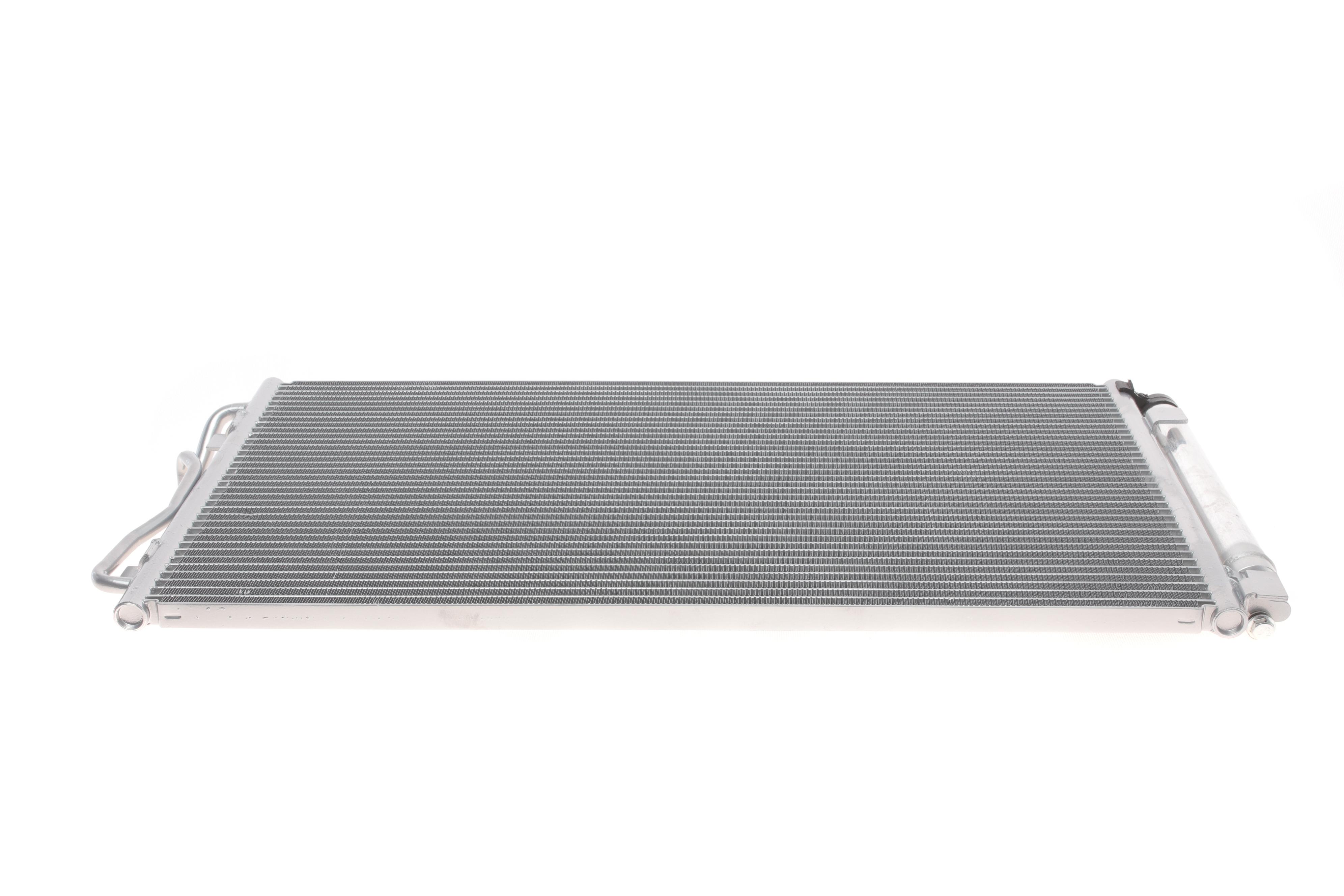 Радіатор кондиціонера BMW 1 (F20/F21)/3 (F30/F80) 11- B37/B38/B47/B48/B58/N13/N20/N26/N47/N55