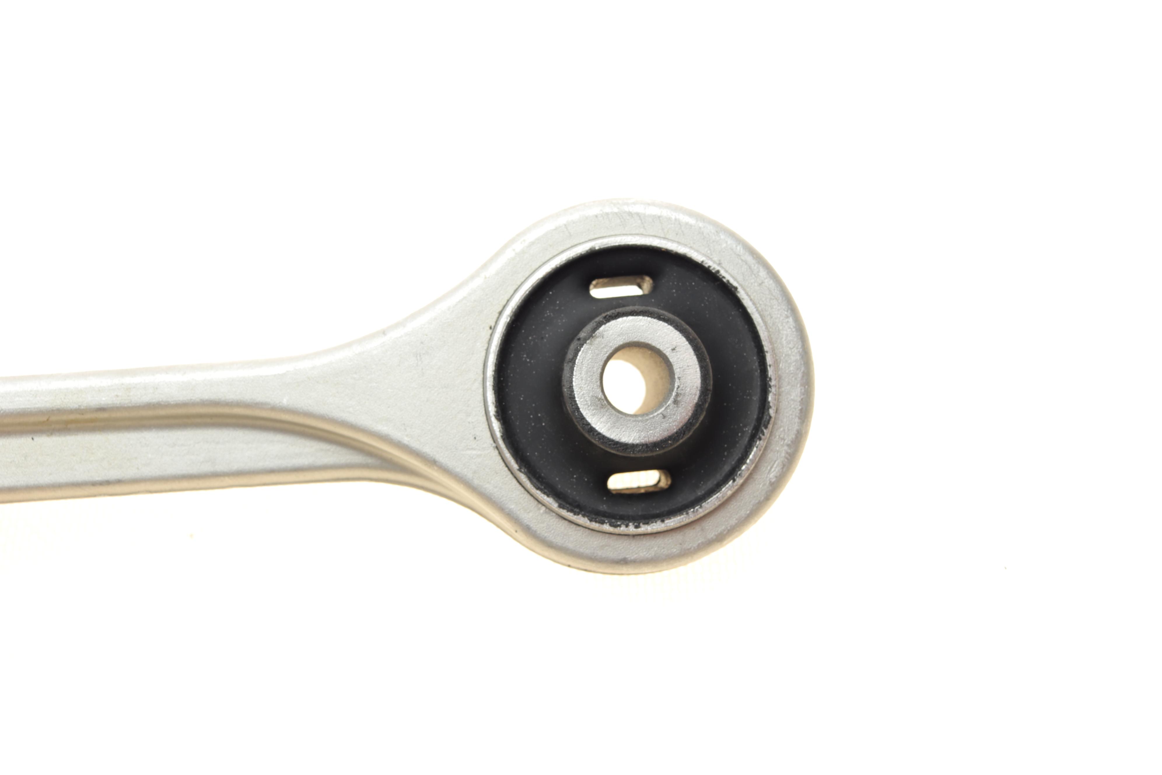 Важіль підвіски (передній/зверху/спереду) (L) Audi A4/A5/Q5 07-