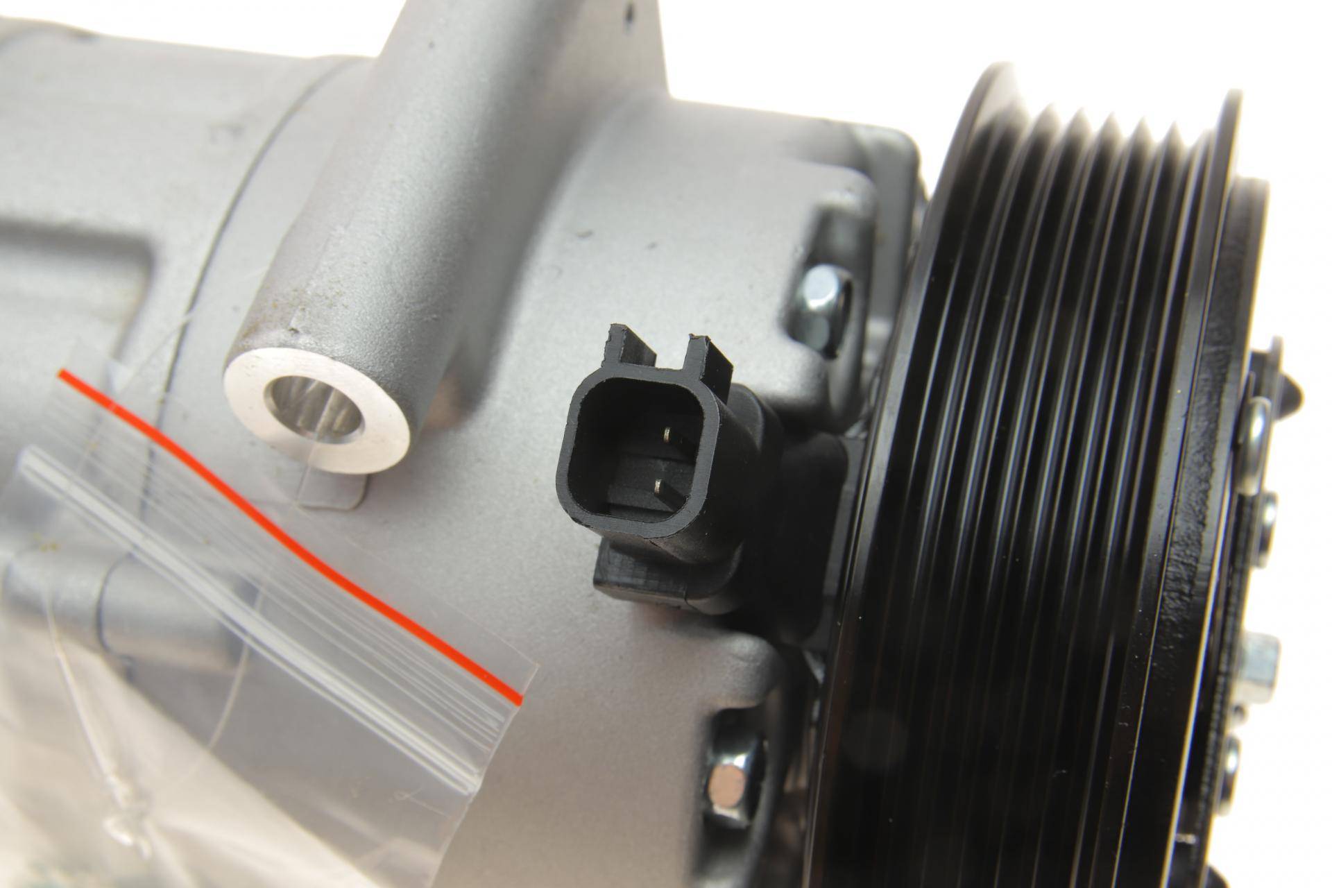 Компресор кондиціонера Citroen Jumper/Fiat Ducato/Ford Transit/Peugeot Boxer 2.2D 06-