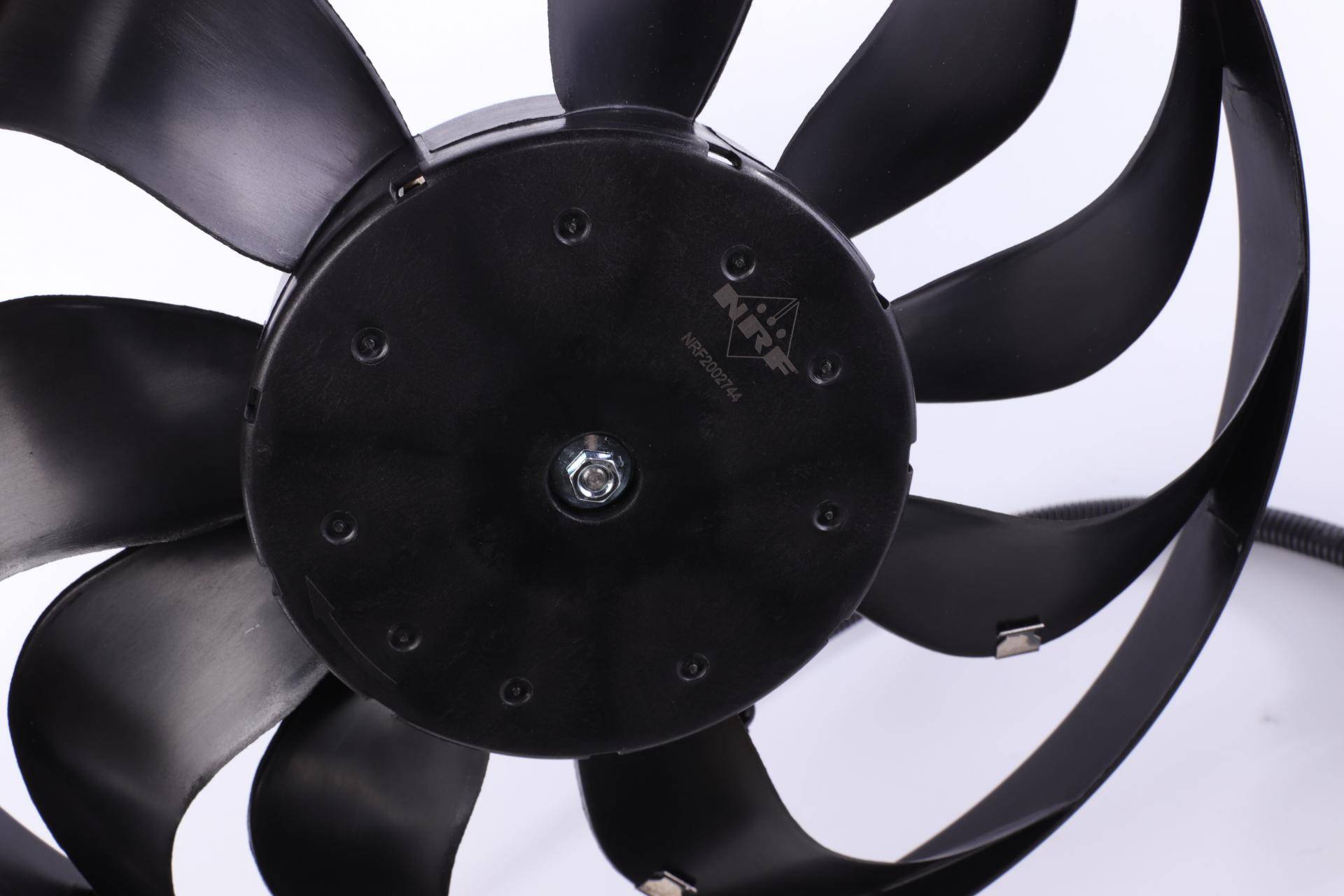 Вентилятор радіатора (електричний) Skoda Fabia/VW Polo 99-08