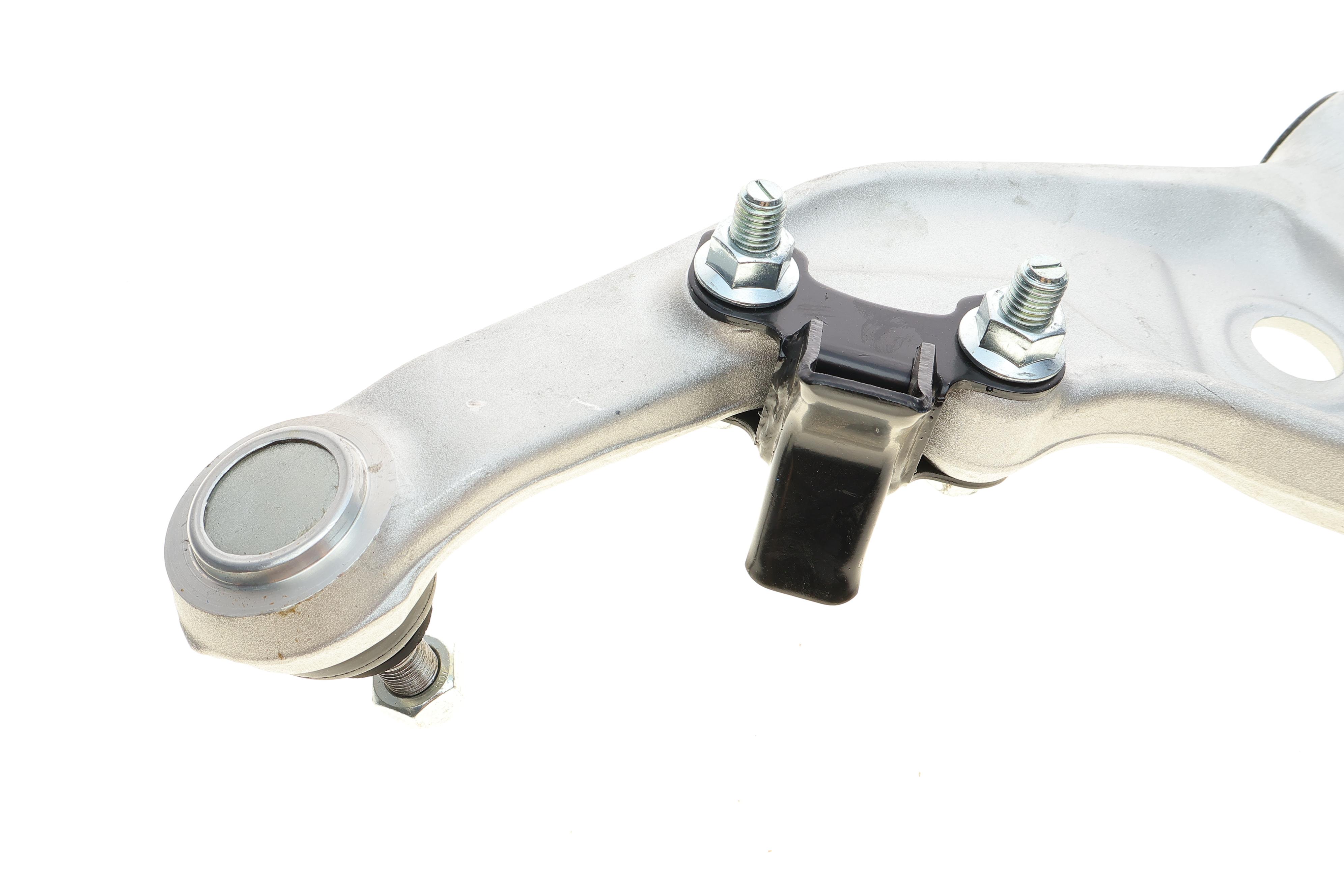 Важіль підвіски (передній) (R) Nissan X-Trail 01-13