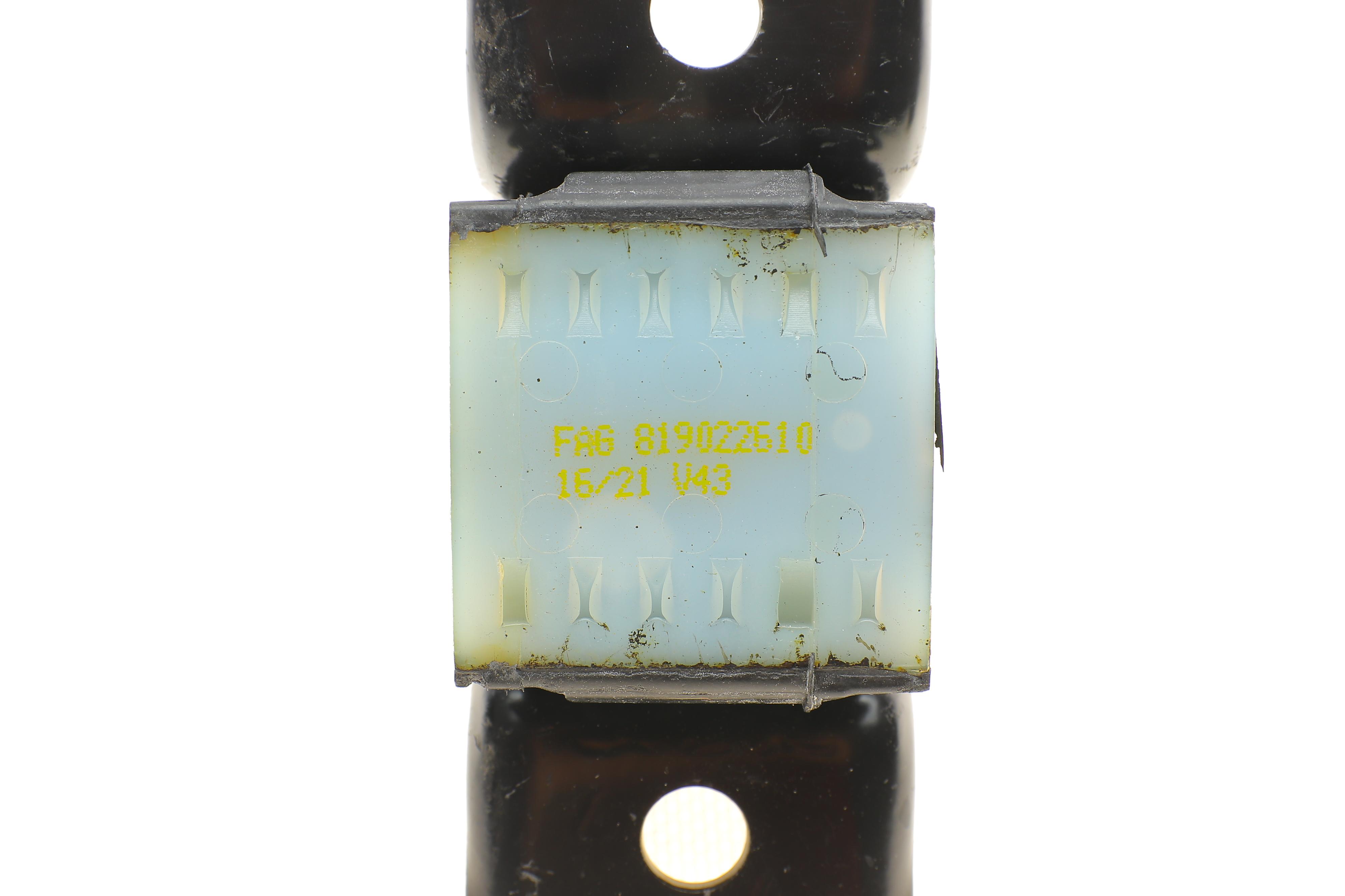 Втулка стабілізатора (переднього) MB Sprinter/VW Crafter 09- (d=16mm) з кронштейном (к-кт)