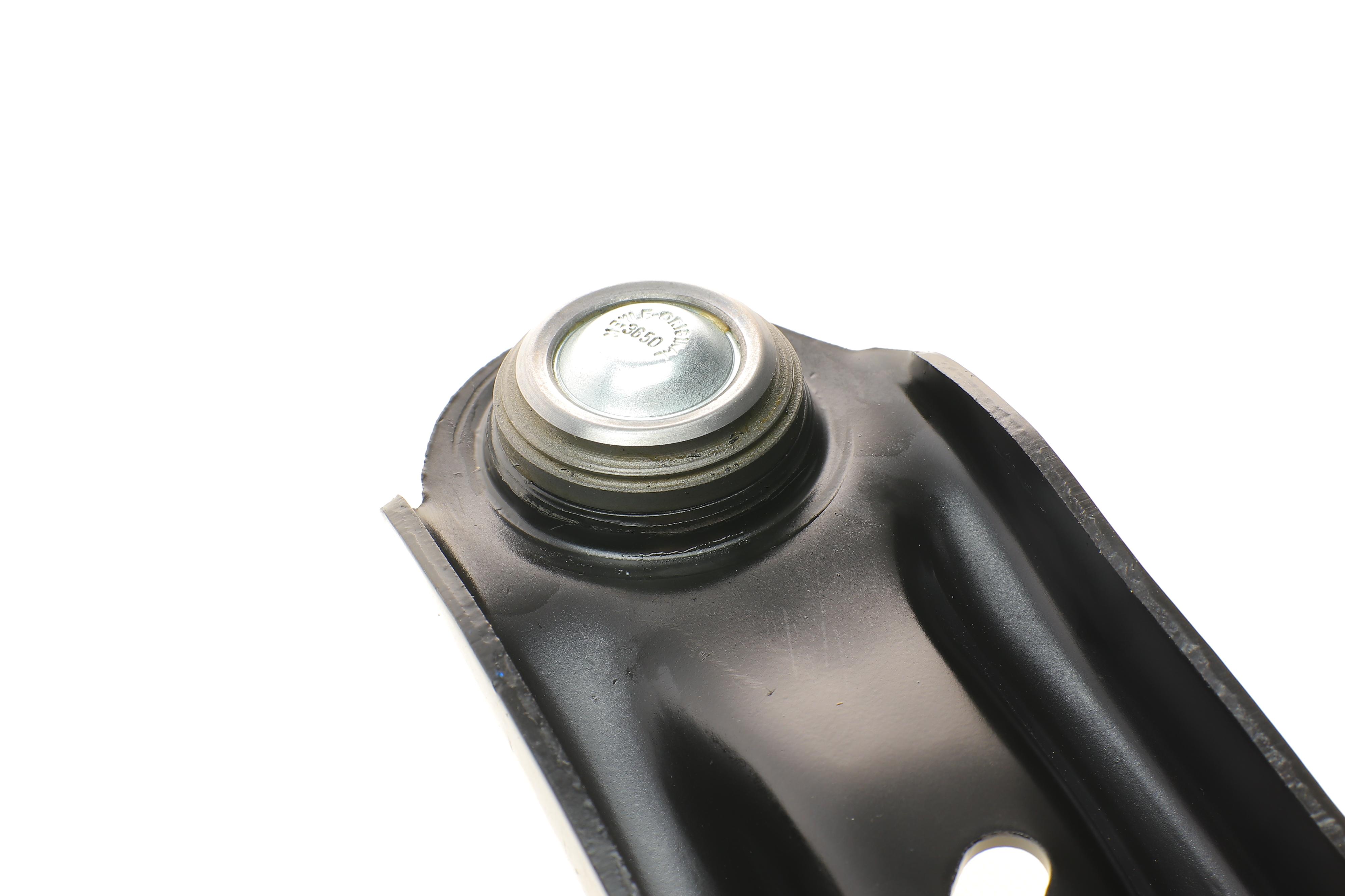 Важіль підвіски (передній/знизу) (R) Ford Fiesta 01-