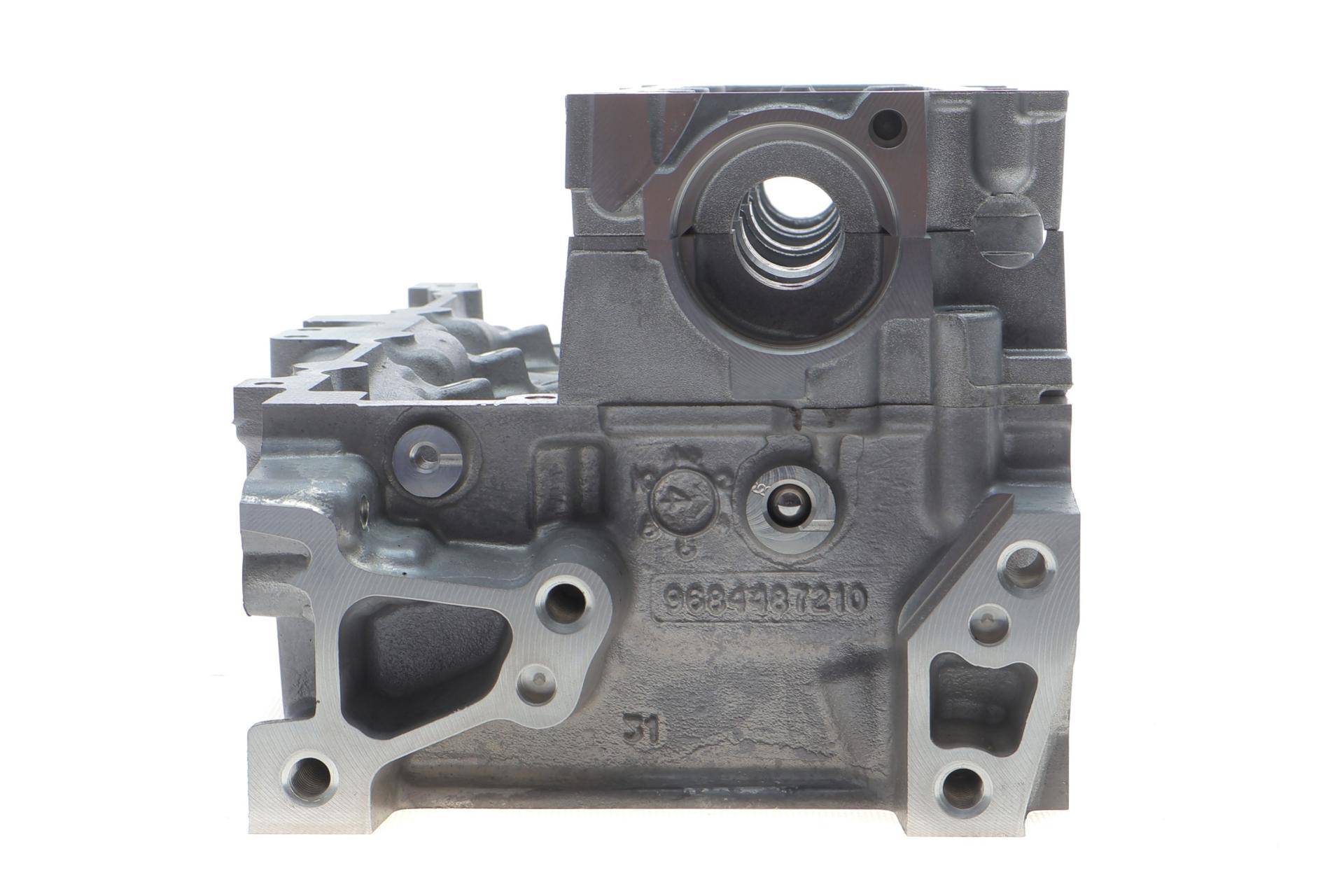 Головка блоку циліндрів Citroen Berlingo 1.6 HDi 10-/Ford Transit Connect 1.5-1.6 TDCi 15-