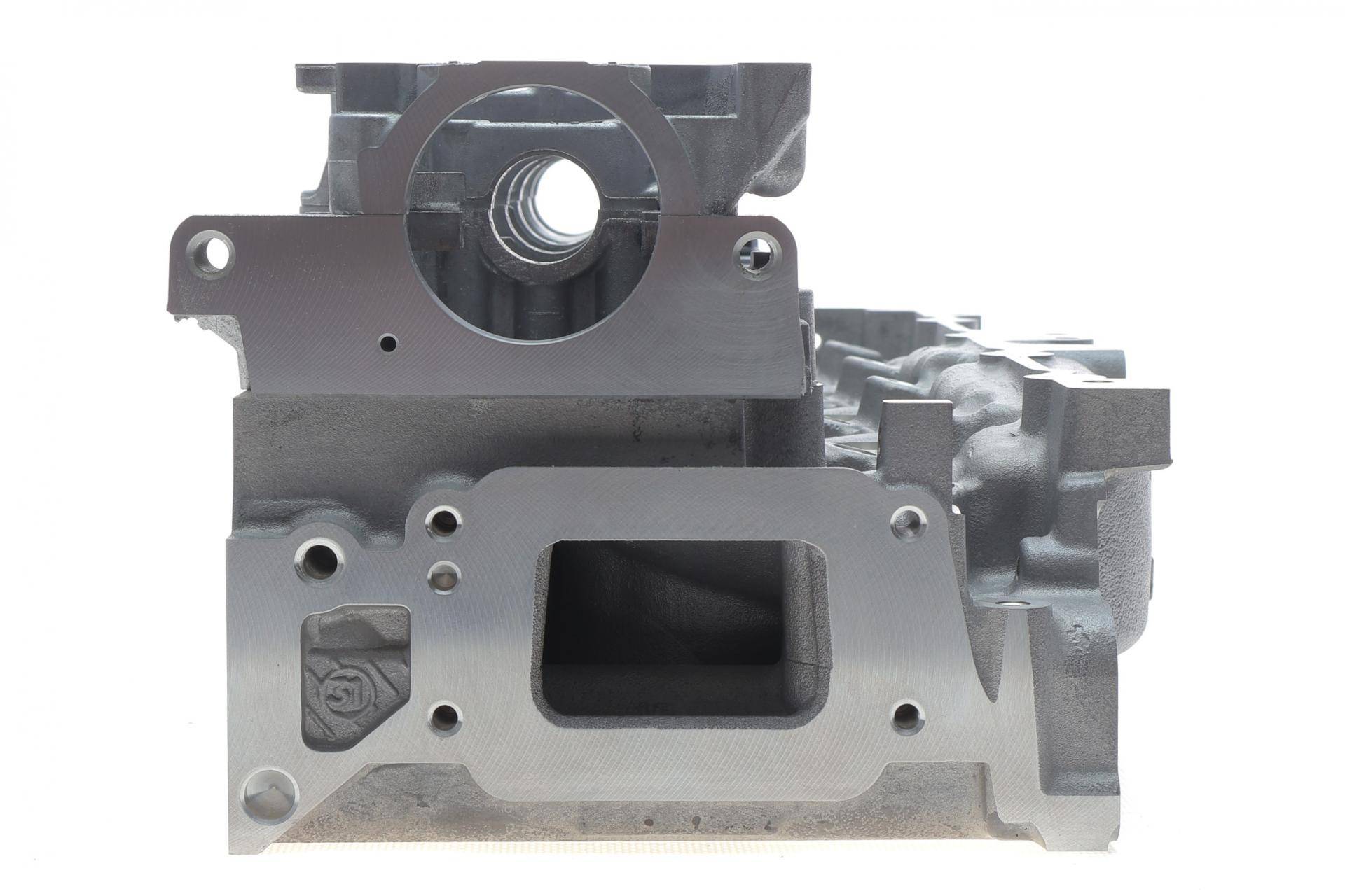 Головка блоку циліндрів Citroen Berlingo 1.6 HDi 10-/Ford Transit Connect 1.5-1.6 TDCi 15-