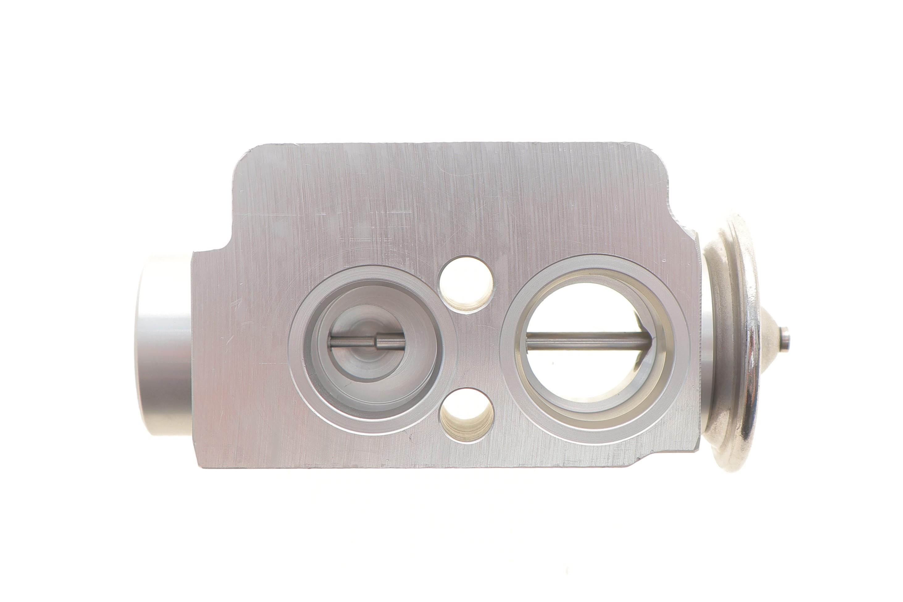 Клапан системи кондиціонування (розширювальний) BMW 1 (E81/E87)/3 (E90)/X3 (F25) 05-