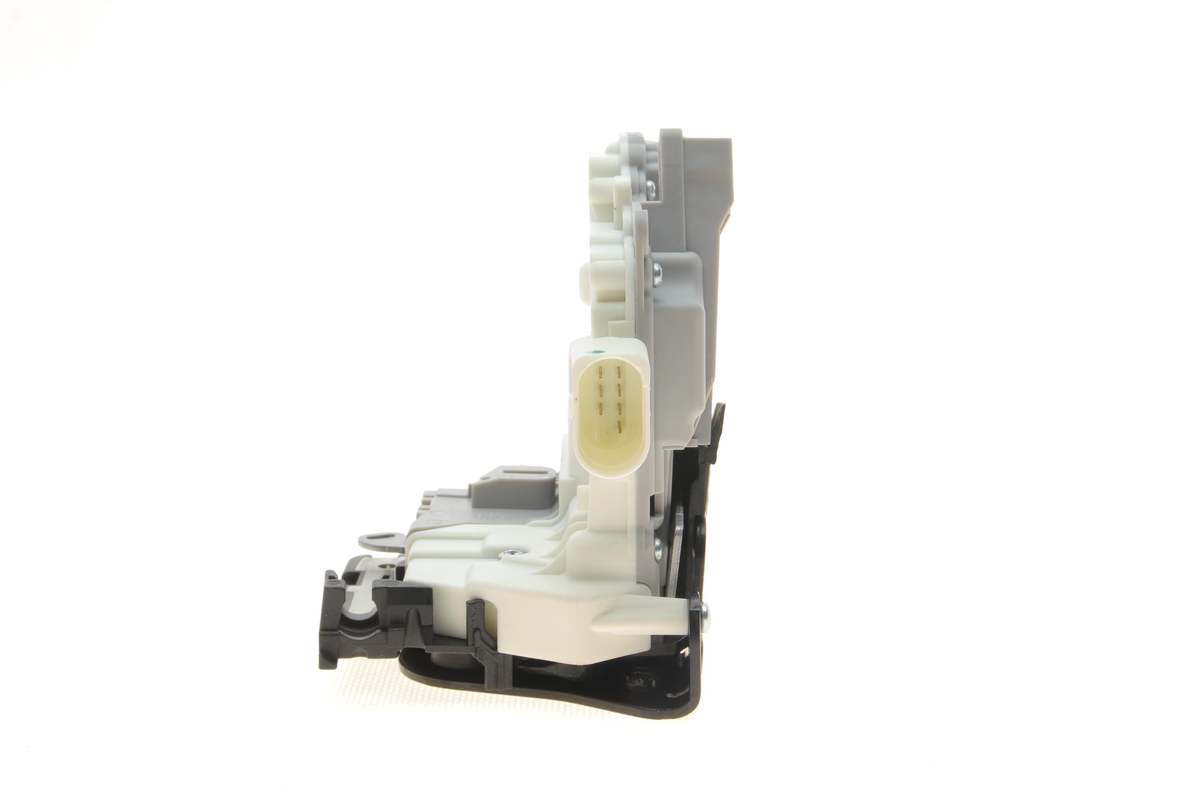 Замок двери (передней/R) Audi Q7/VW Tiguan 06-18