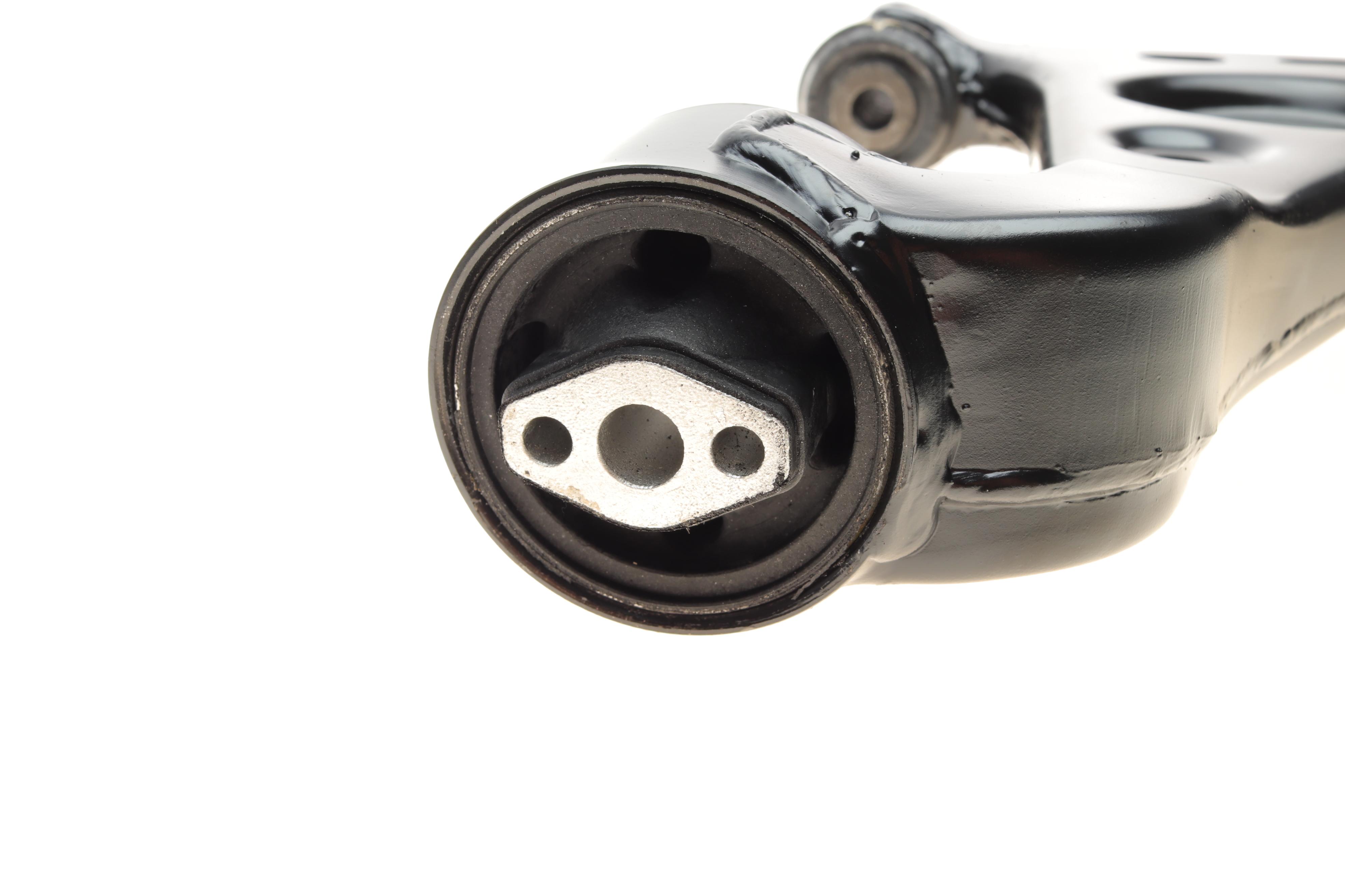 Важіль підвіски (передній/знизу) (R) Chevrolet Trax/Opel Mokka 12-