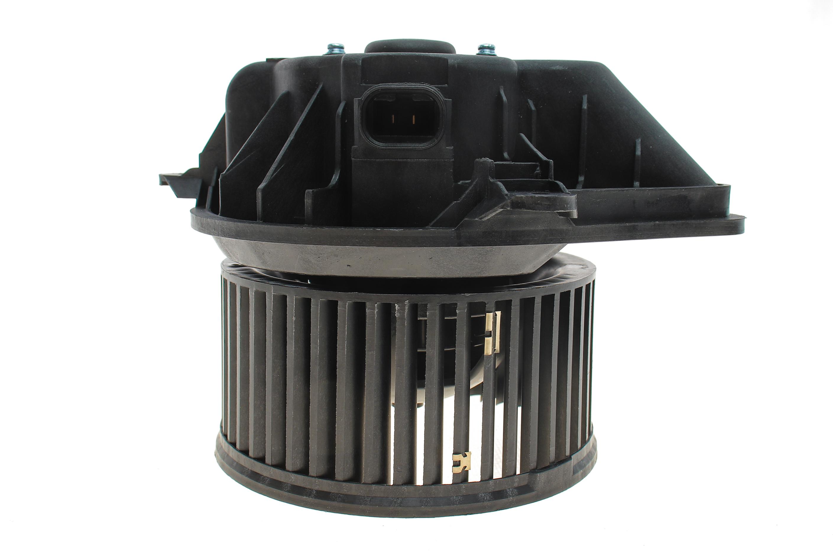 Моторчик пічки Nissan Primastar/Opel Vivaro/Renault Trafic 1.9-2.5 dCi 01-