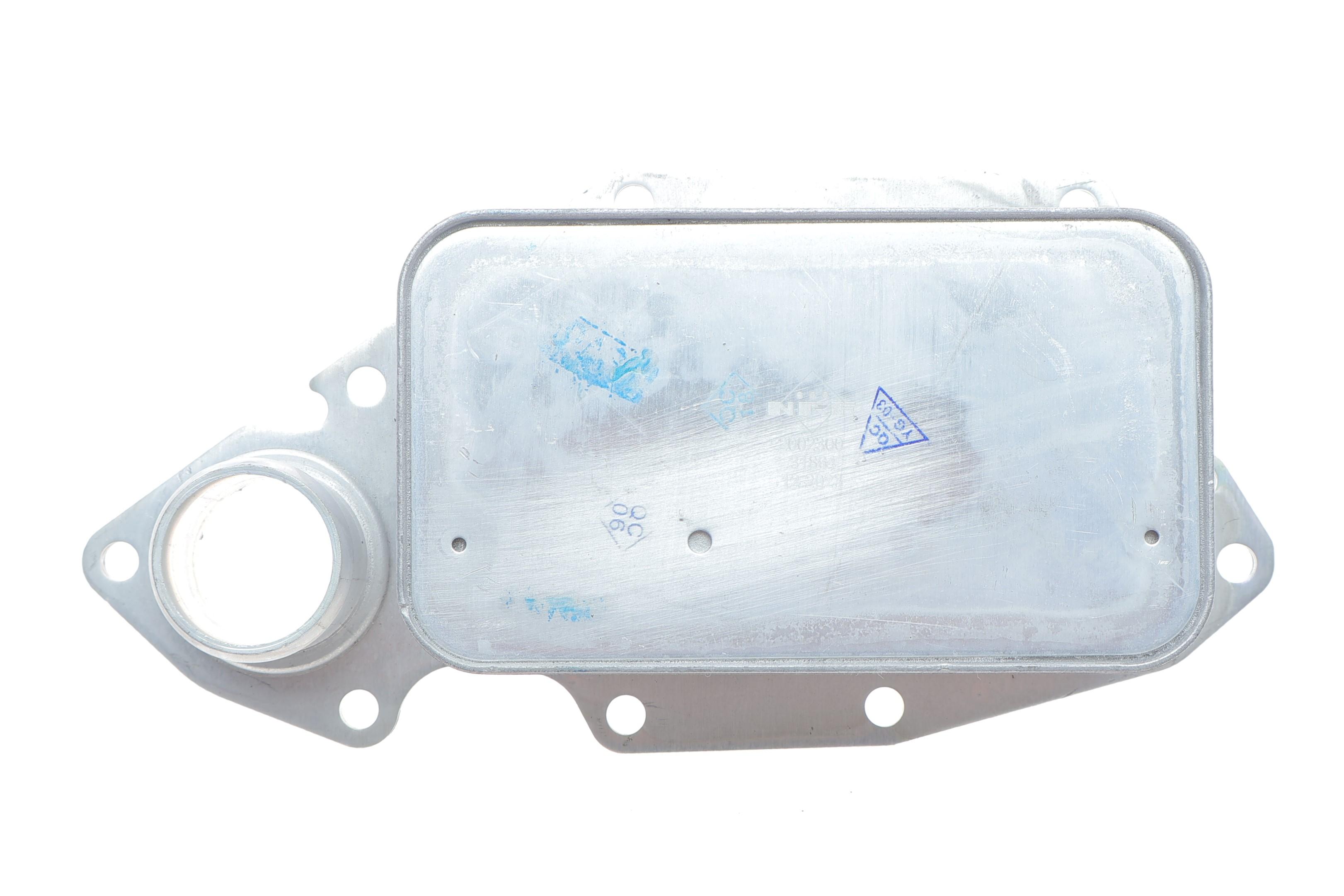 Радиатор масляный Renault Master III 2.3 DCi 10- (теплообменник) RWD(без прокладок)