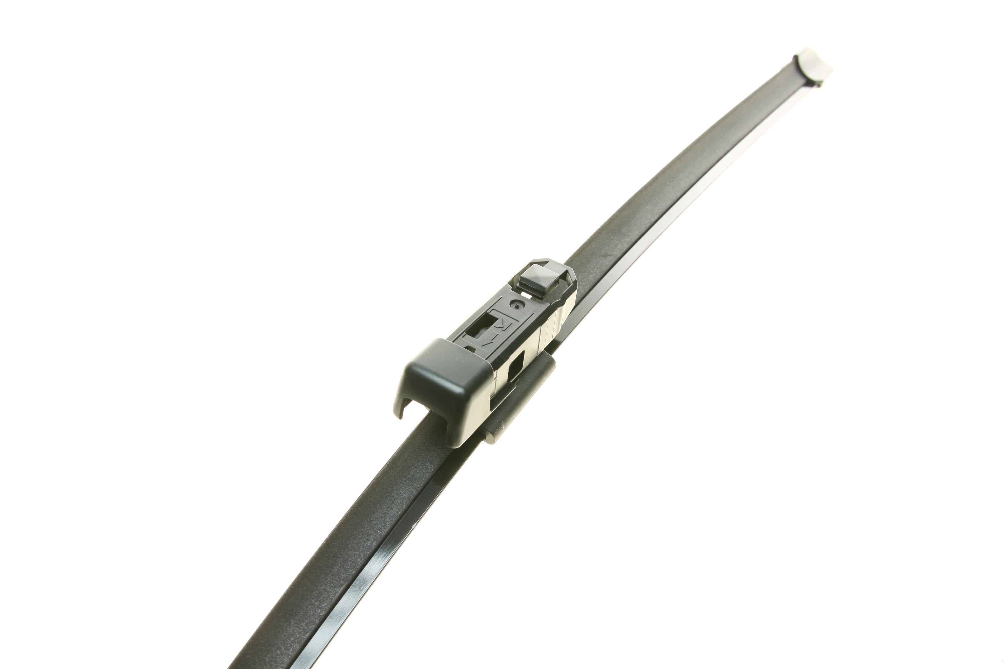 Щетки стеклоочистителя (650/475mm) VW Passat 14-/Tesla Model Y 19-