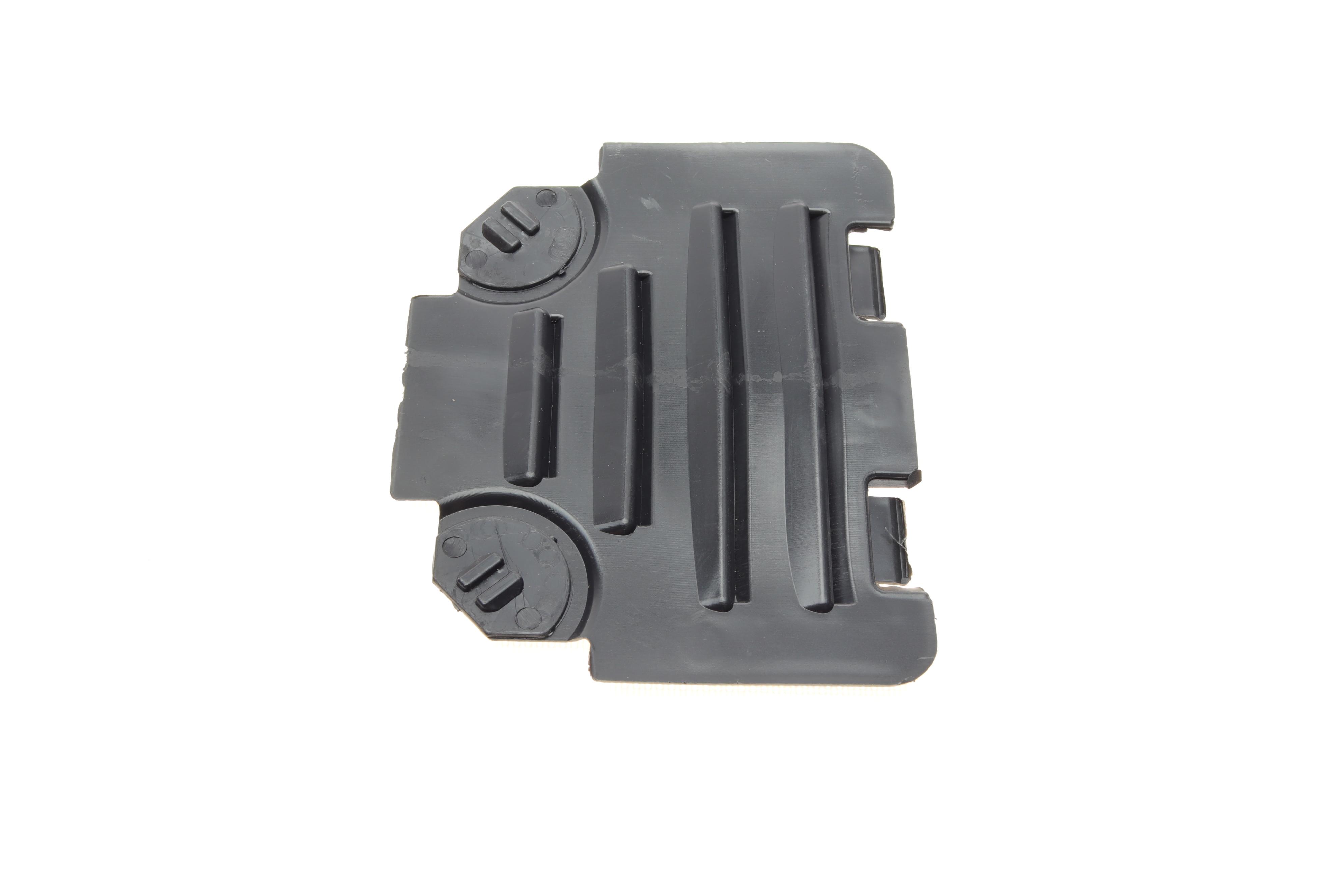 Заглушка підкрильника (переднього) BMW 3 (E90/E91) 05-12 (L)