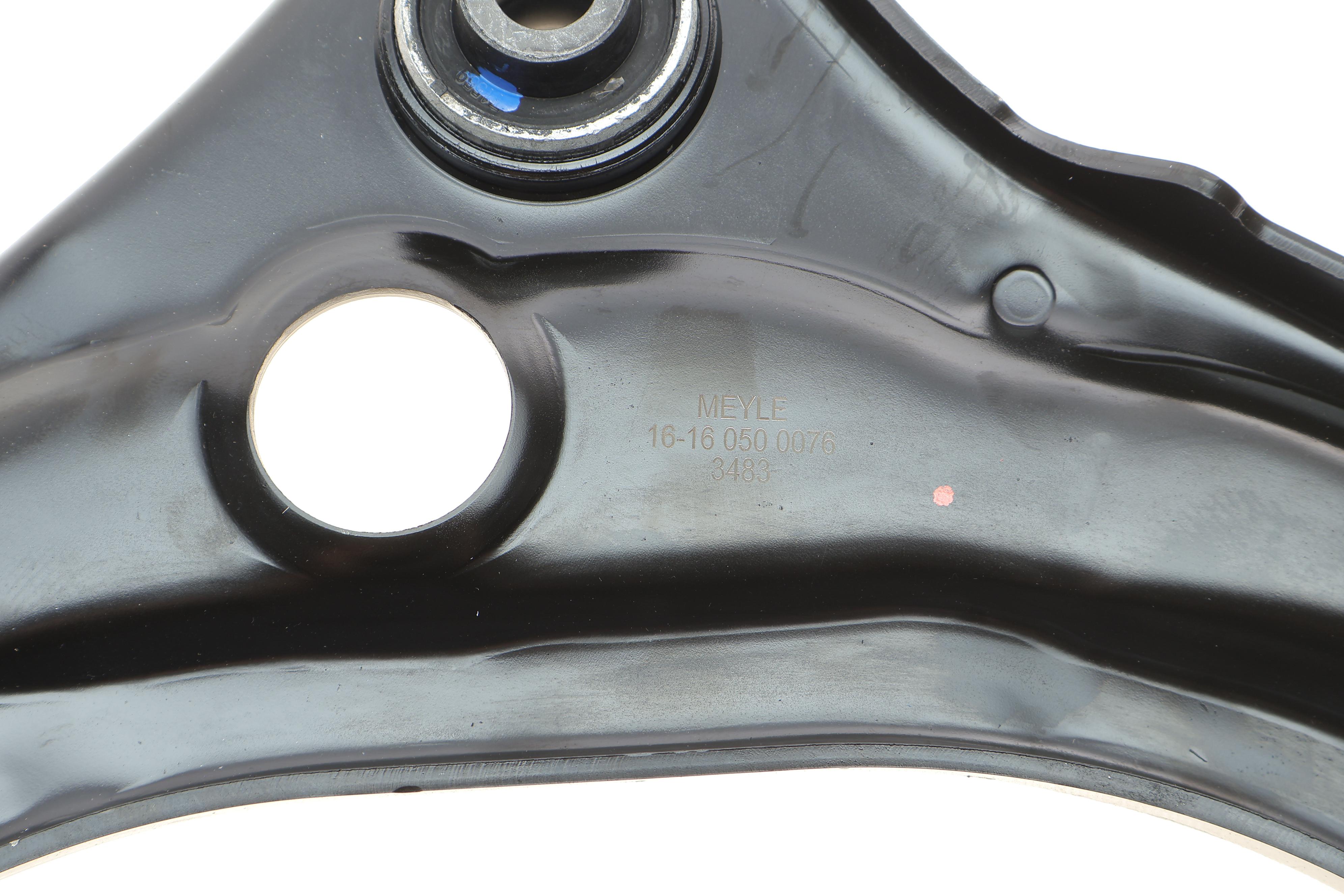 Важіль підвіски (передній/знизу) (R) Renault Megane IV 15-