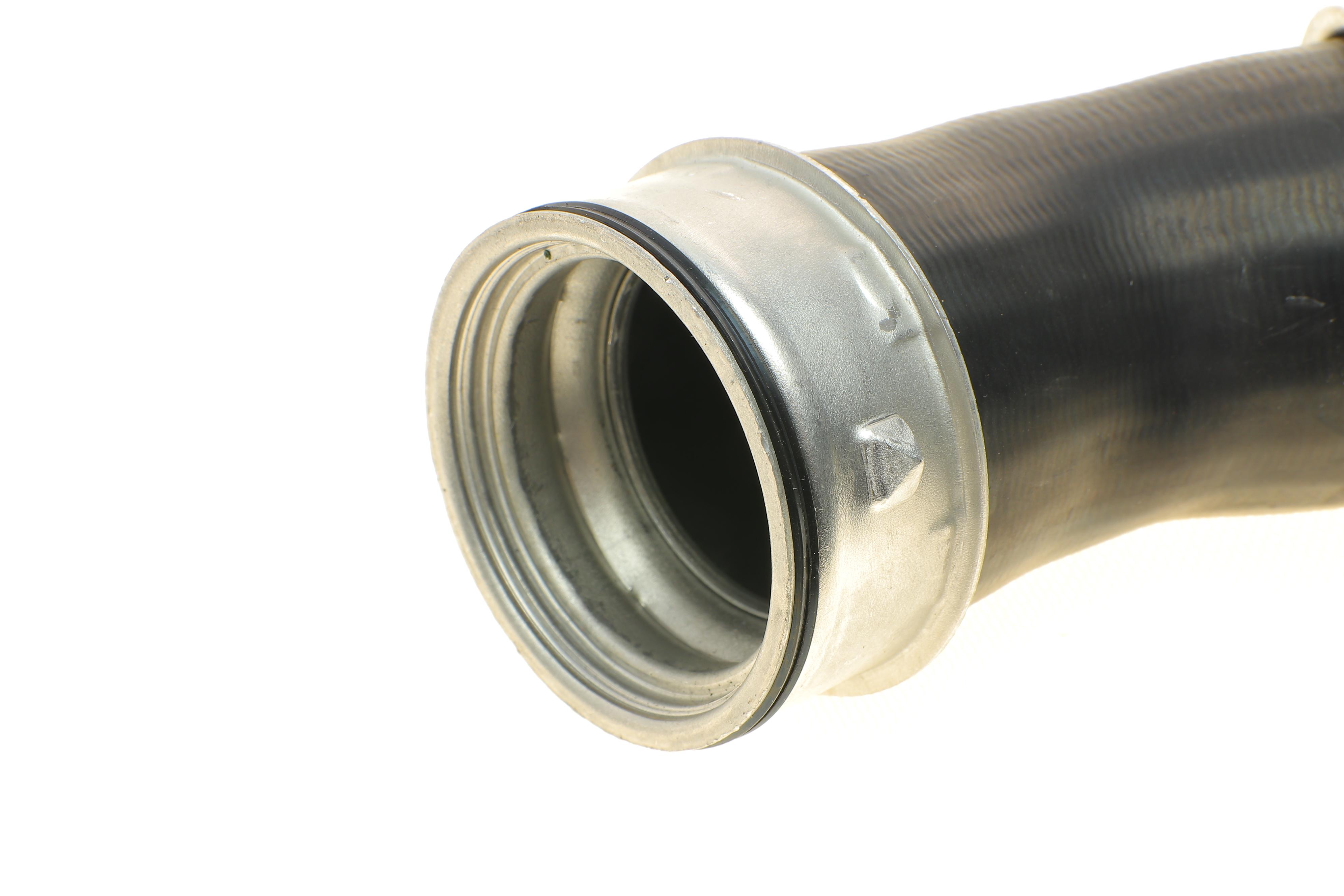 Патрубок інтеркулера (нижній) (L) VW T5 1.9TDI 03-