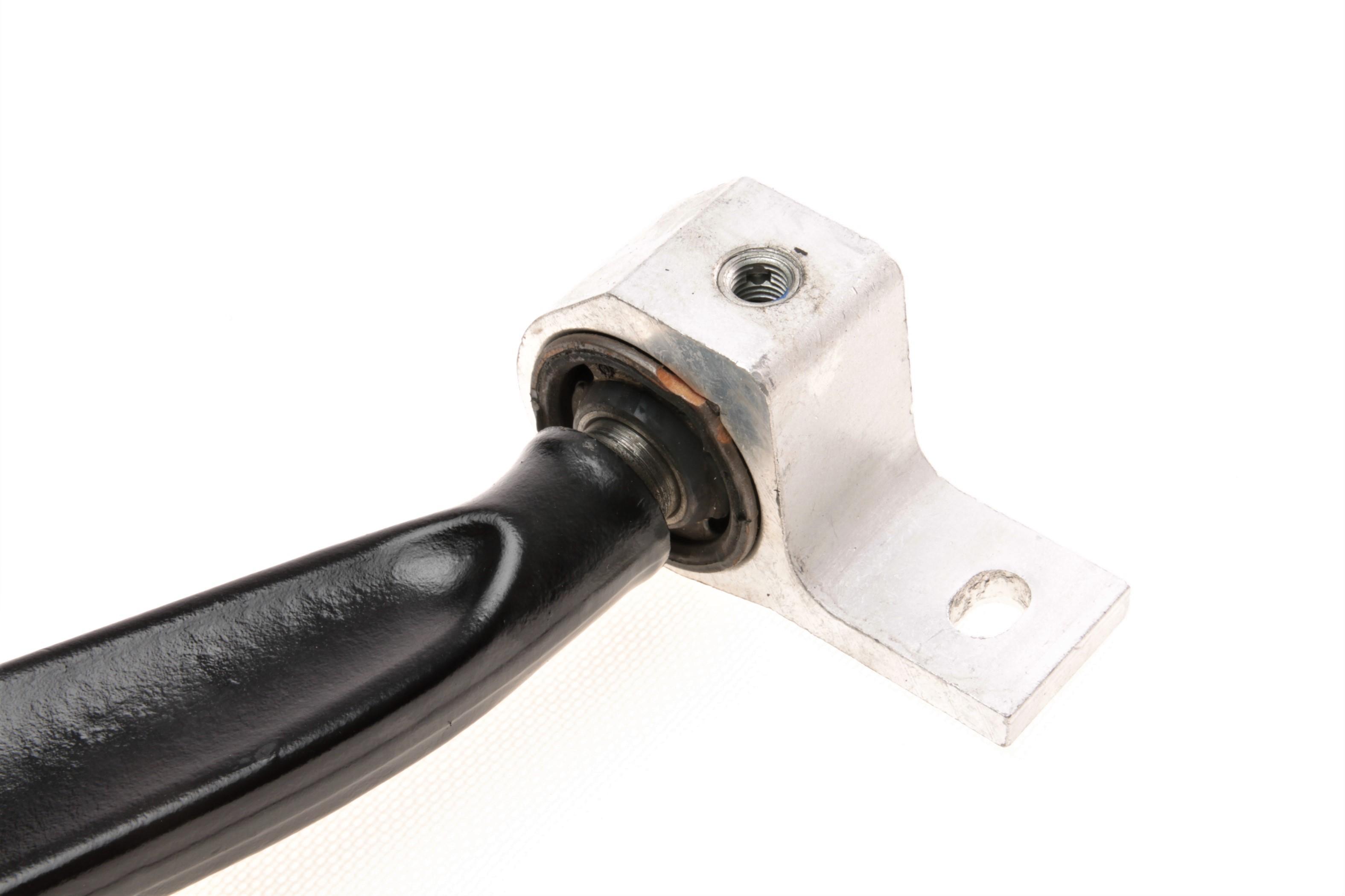 Важіль підвіски (передній/знизу) (L) Citroen Berlingo/Peugeot Partner 1.6-2.0 99-