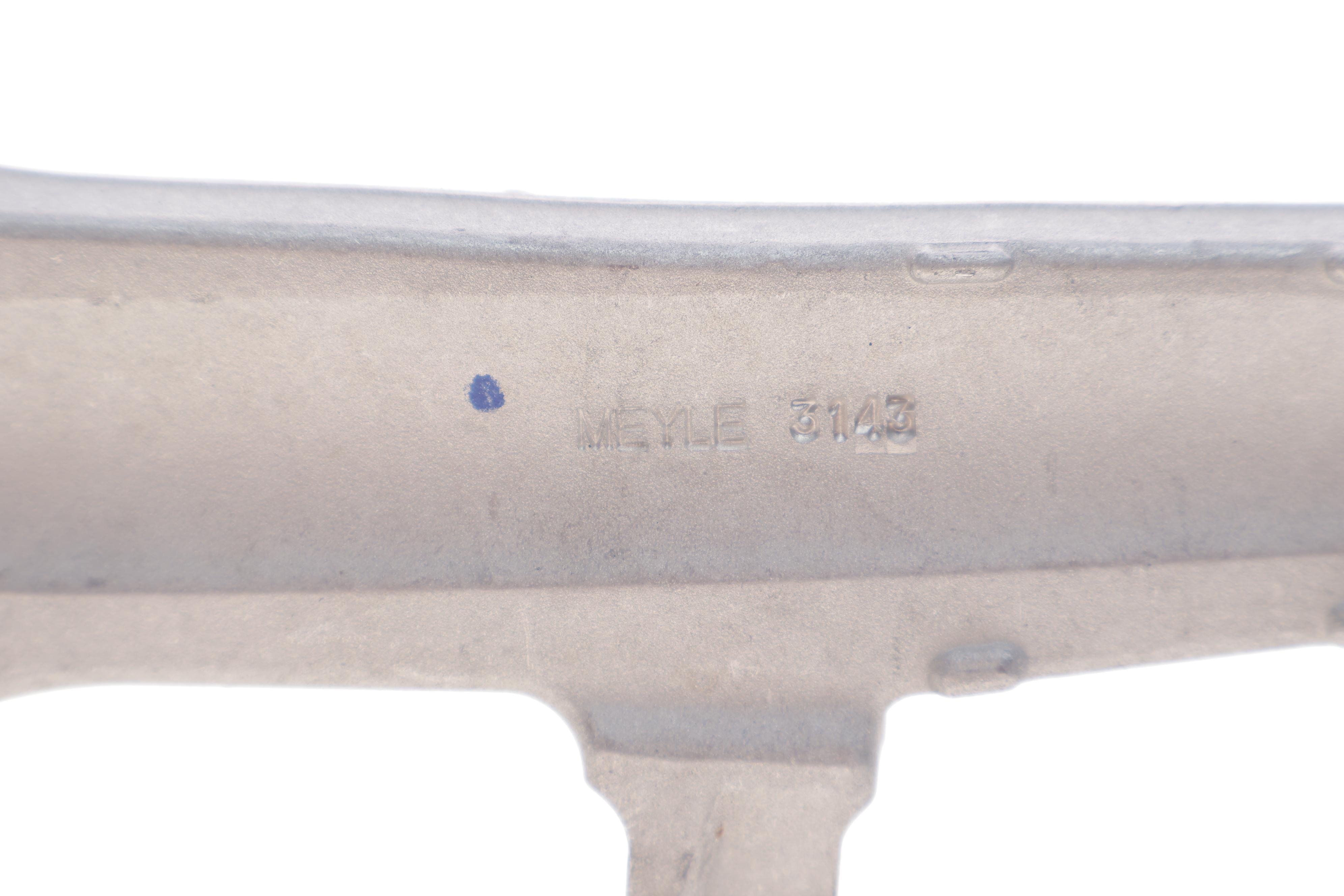 Важіль підвіски (передній/знизу/спереду) Audi A4/A6/A8/Skoda Super B/VW Passat 1.6-4.2 94-08