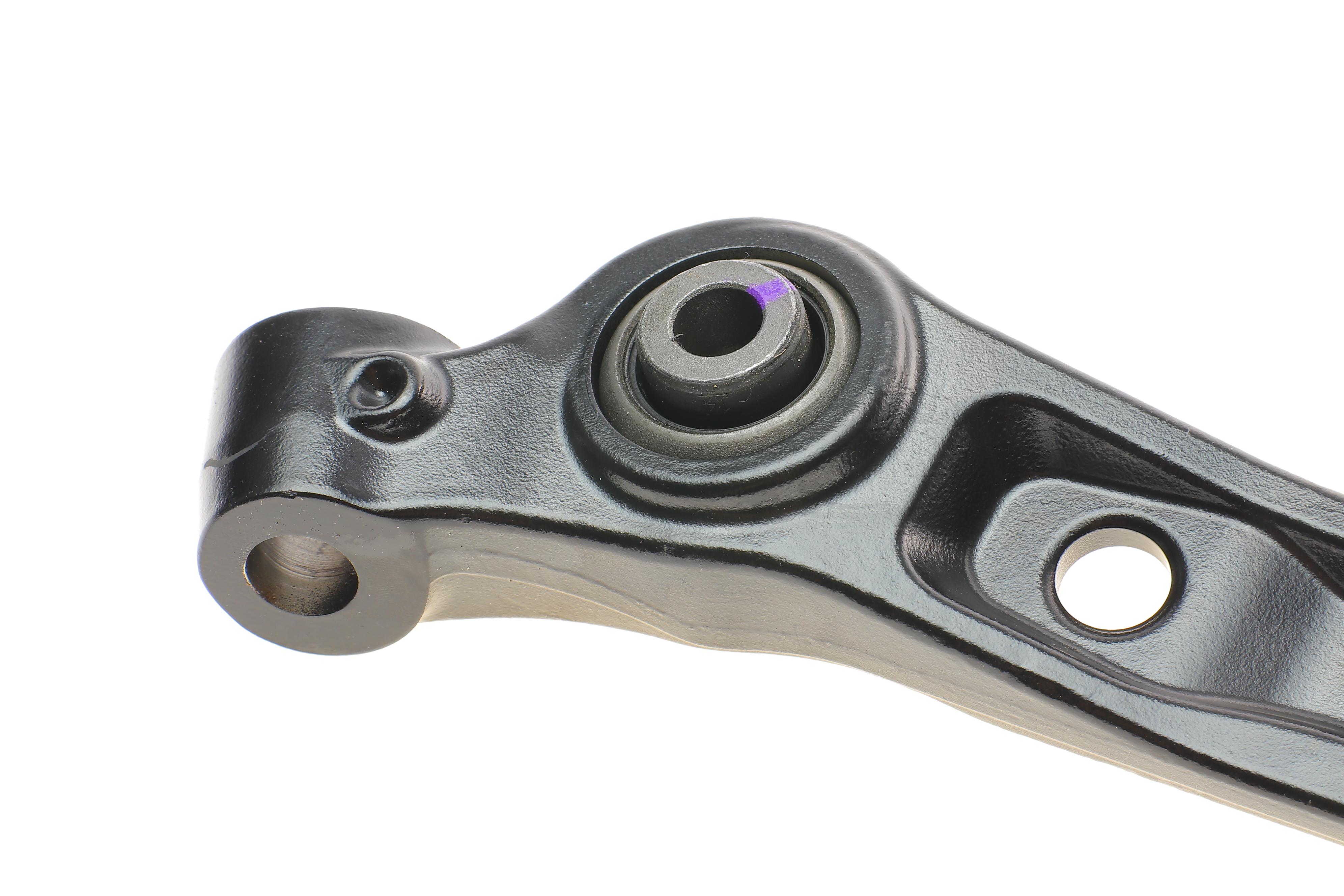 Важіль підвіски (передній/знизу/ззаду) (R) BMW 5 (F10/F07/F11) 6 (F06/F12/F13) 10-18