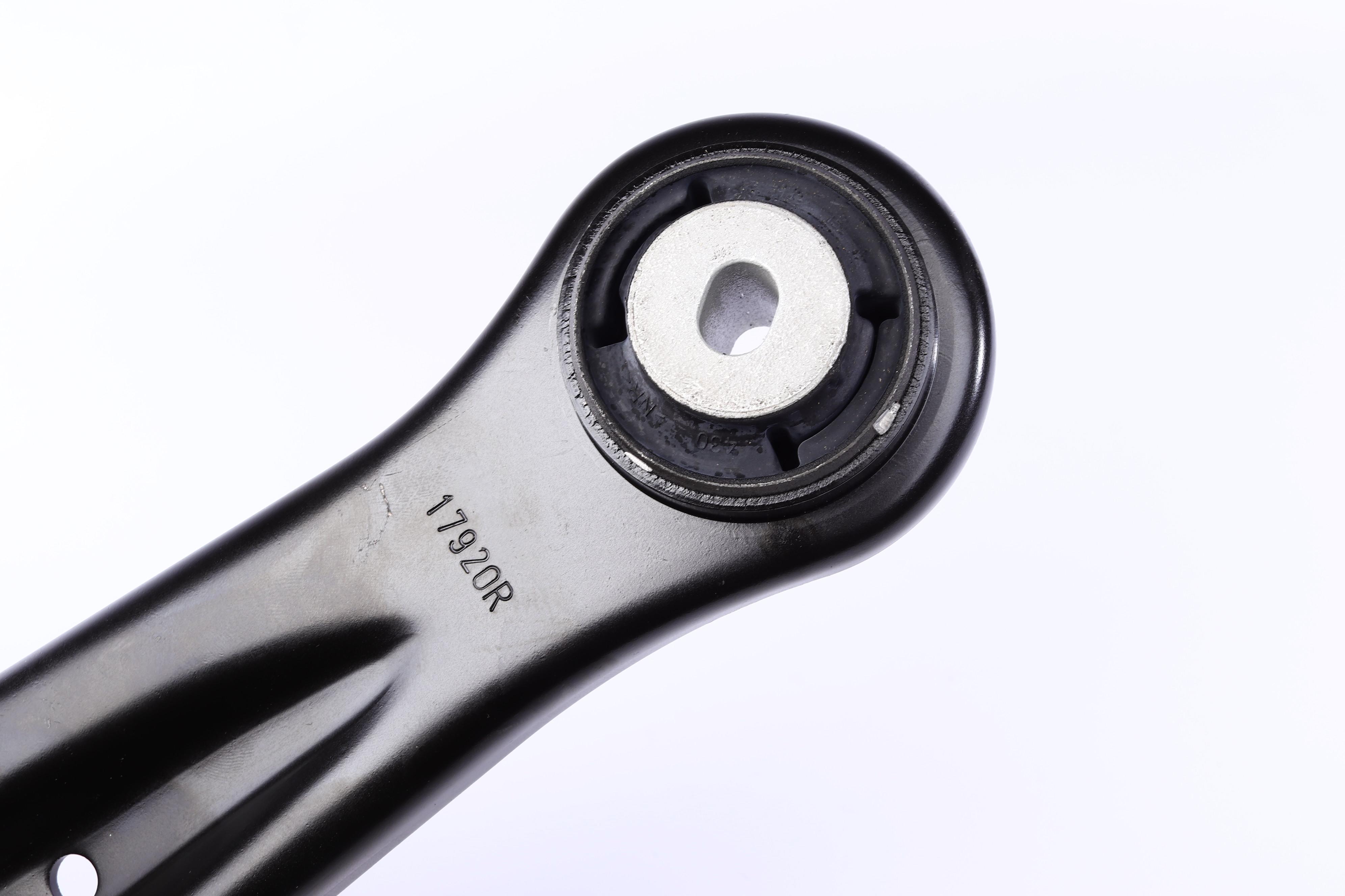 Важіль підвіски (передній) (R) Ford Fiesta/Mazda II 07-