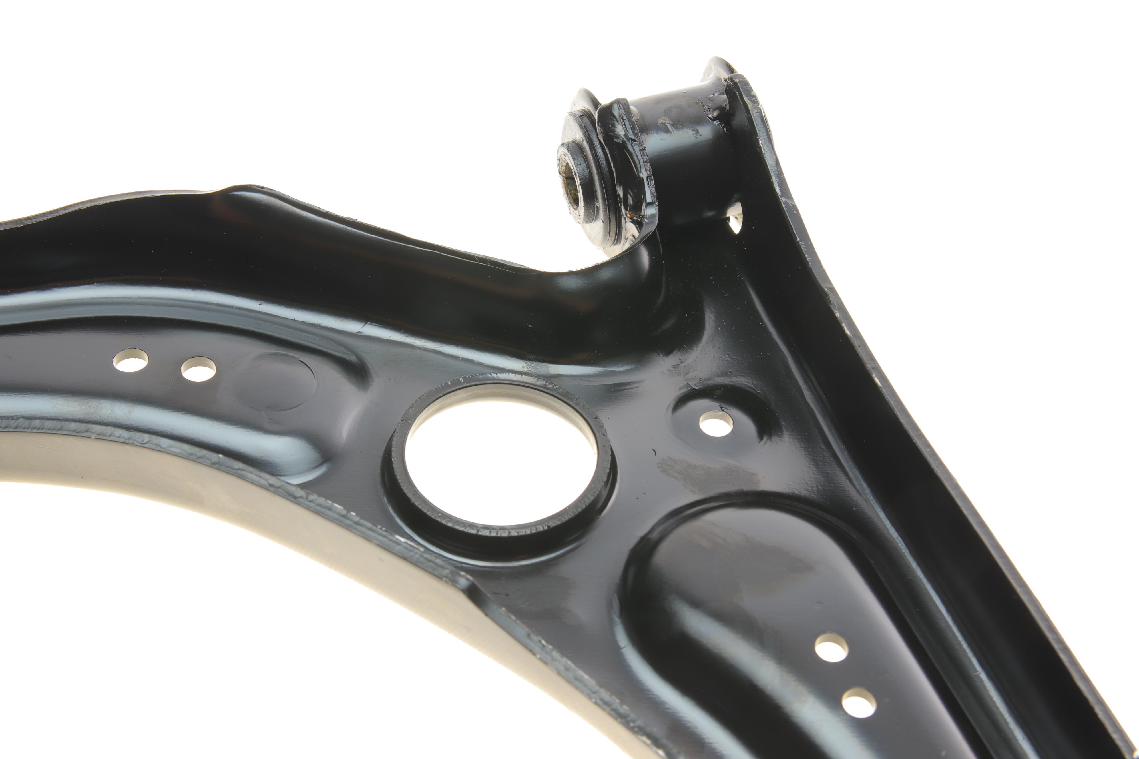 Важіль підвіски (передній/снизу) Audi A1 18- (L)