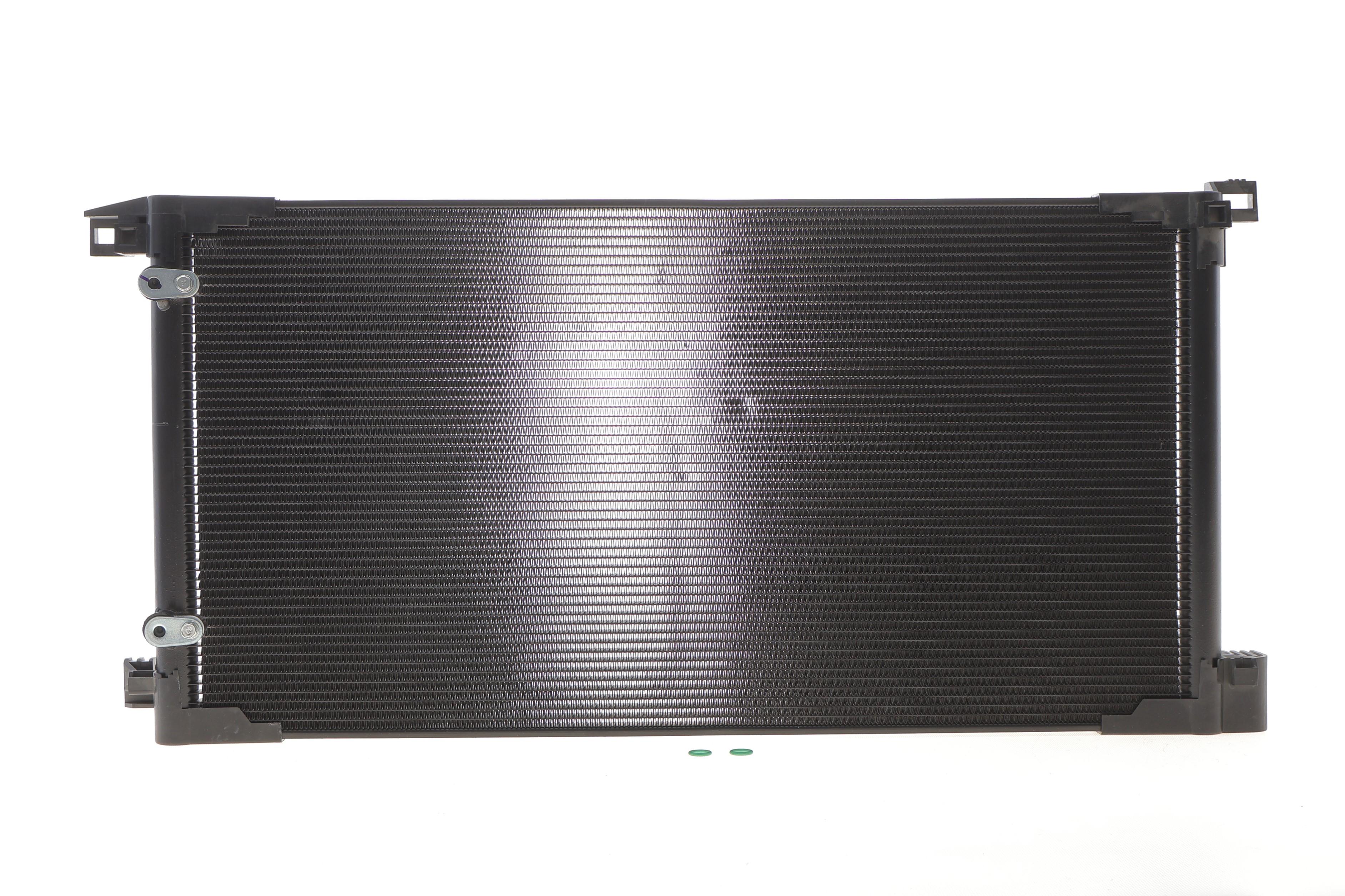 Радіатор кондиціонера Toyota Prius 1.8 16-22