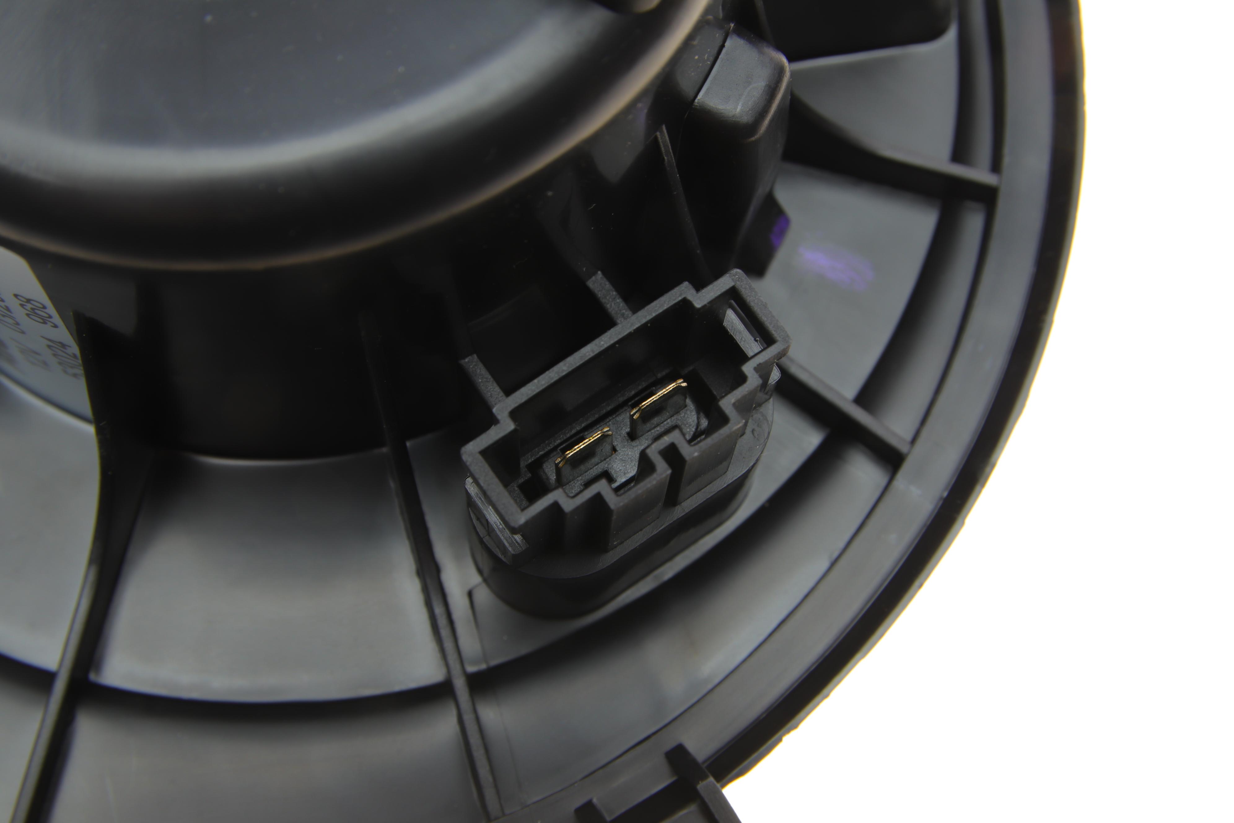 Моторчик пічки VW Caddy 03-