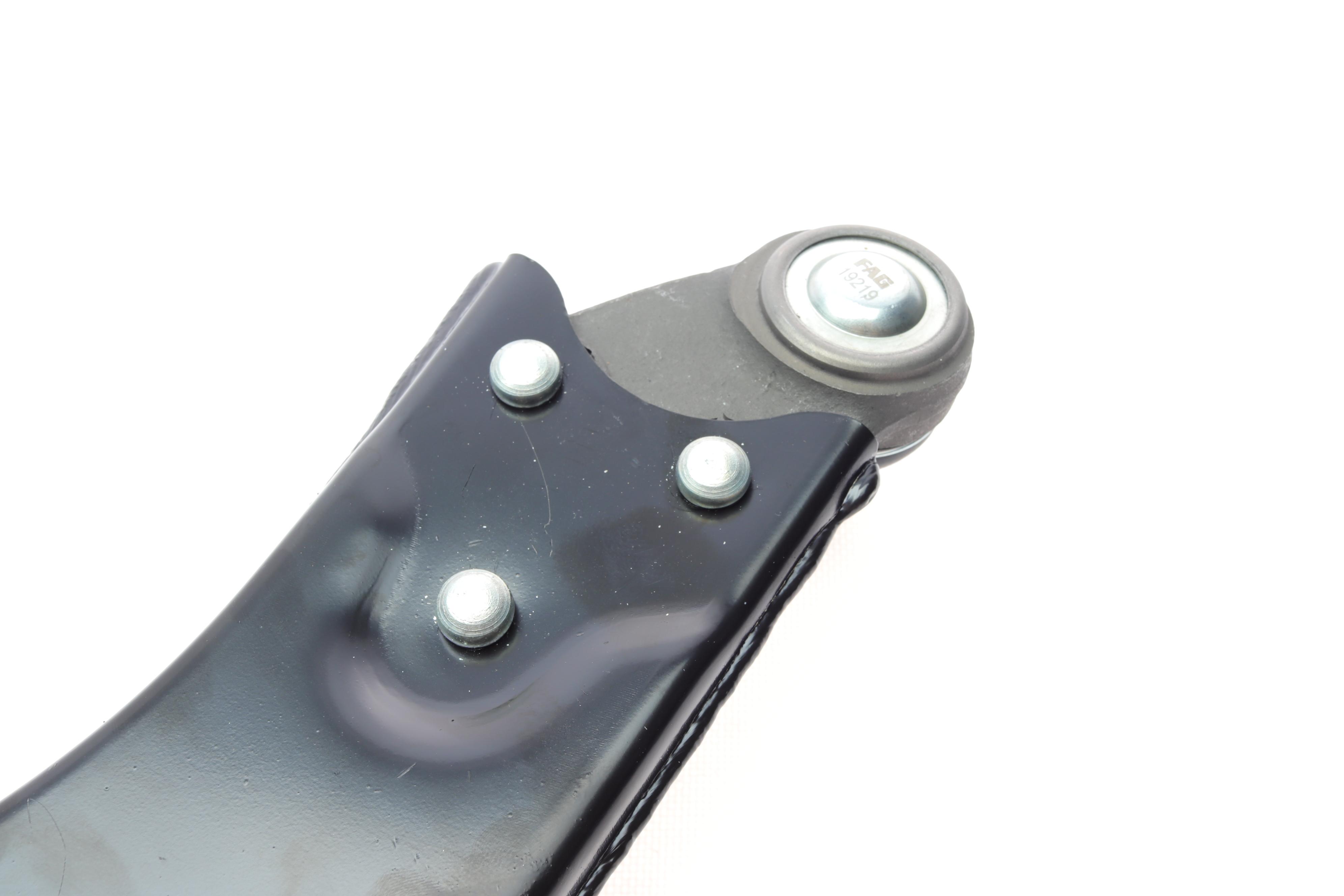 Важіль підвіски (передній/ззаду/знизу) (R) Ford Kuga 08-12