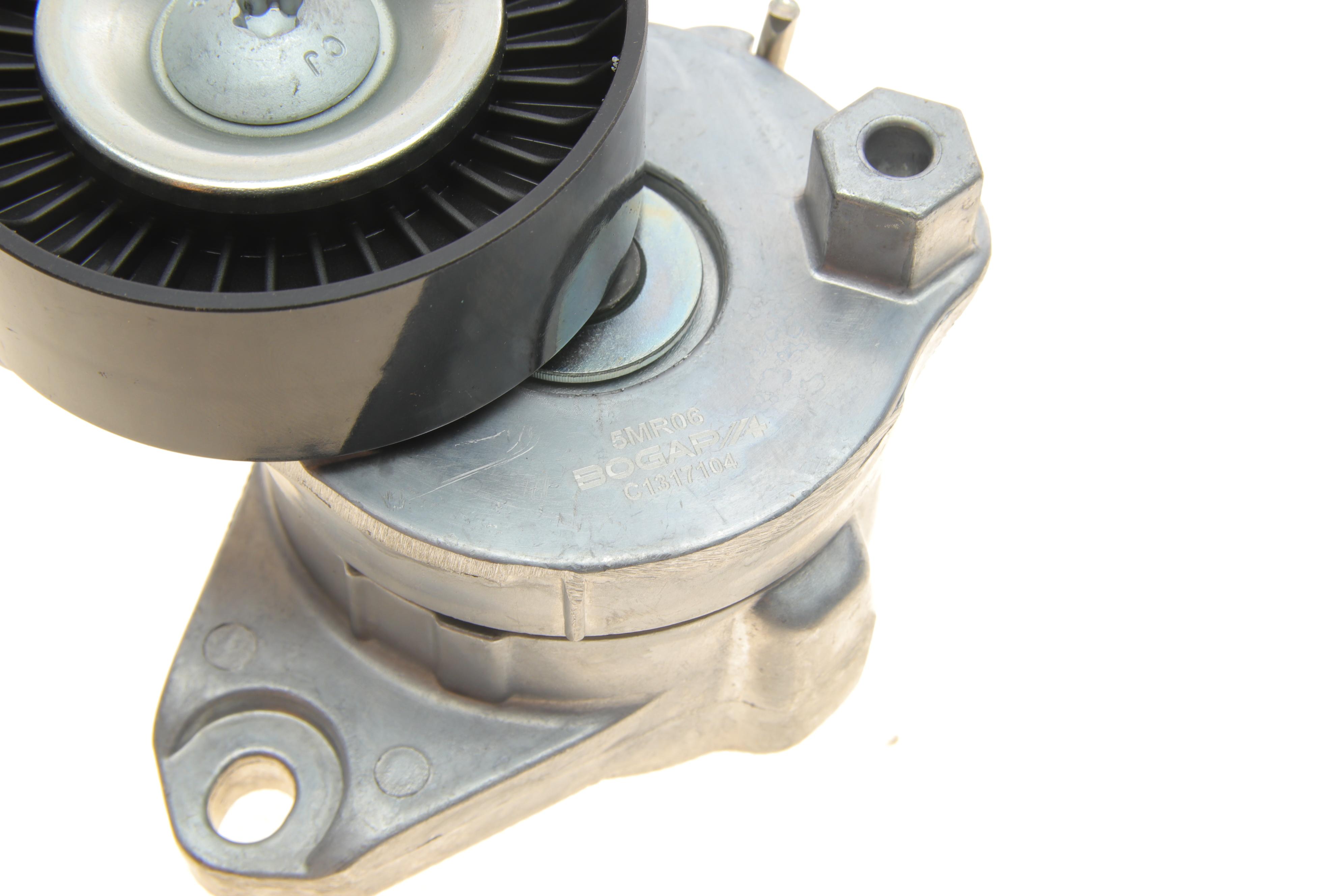 Натяжитель ремня генератора MB C-class (W203/W204) 05-14/E-class (E211/E212)  2.5-5.5i 02-16